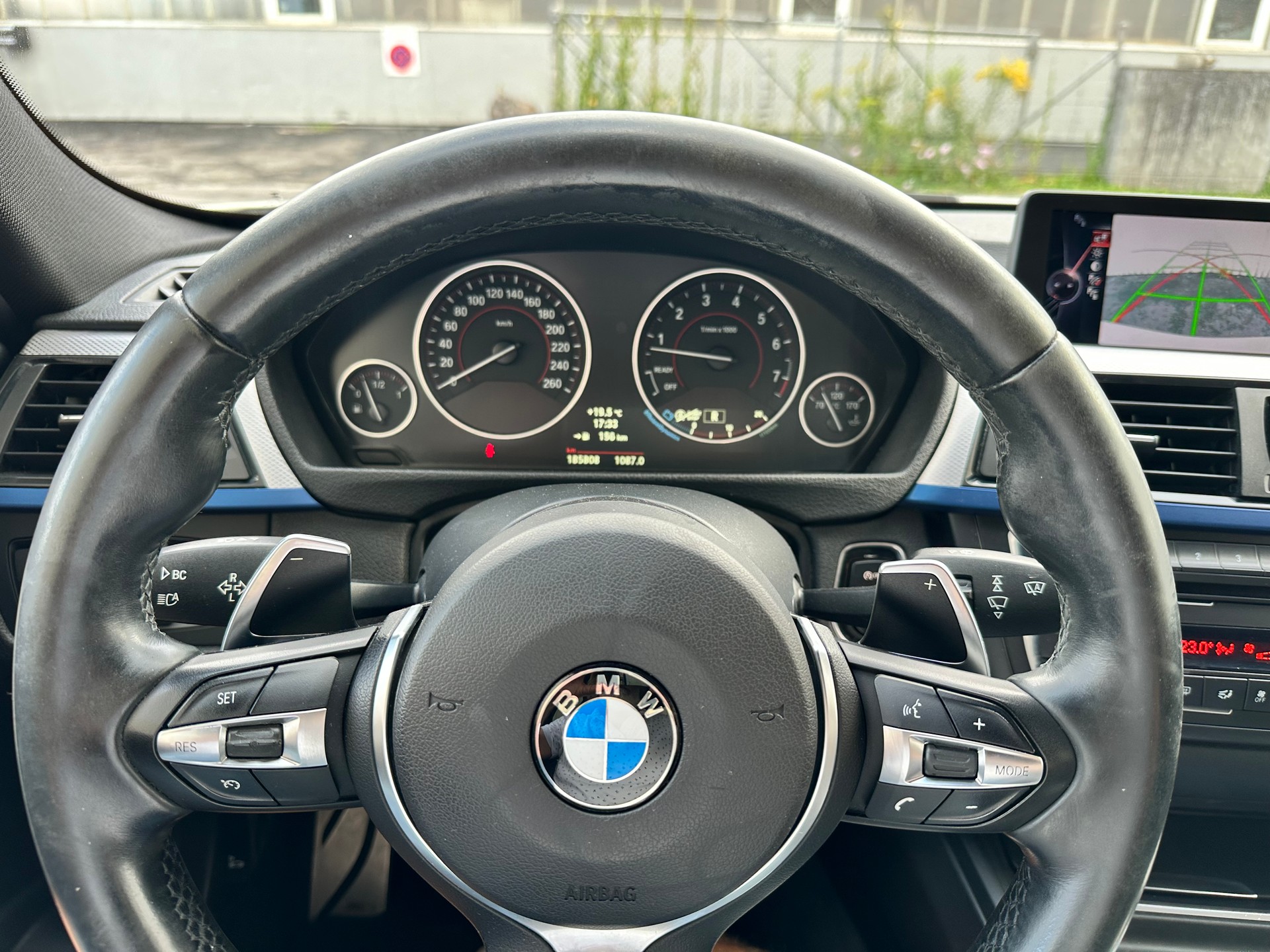 BMW 335i xDrive M-Line Sportpaket Steptronic-image-9