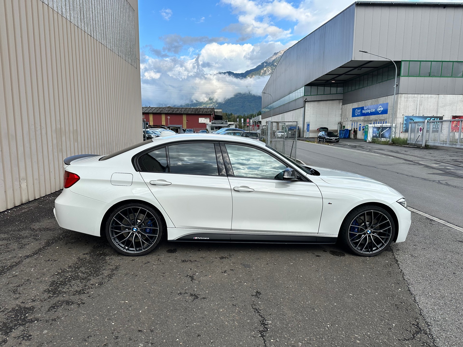 BMW 335i xDrive M-Line Sportpaket Steptronic-image-8