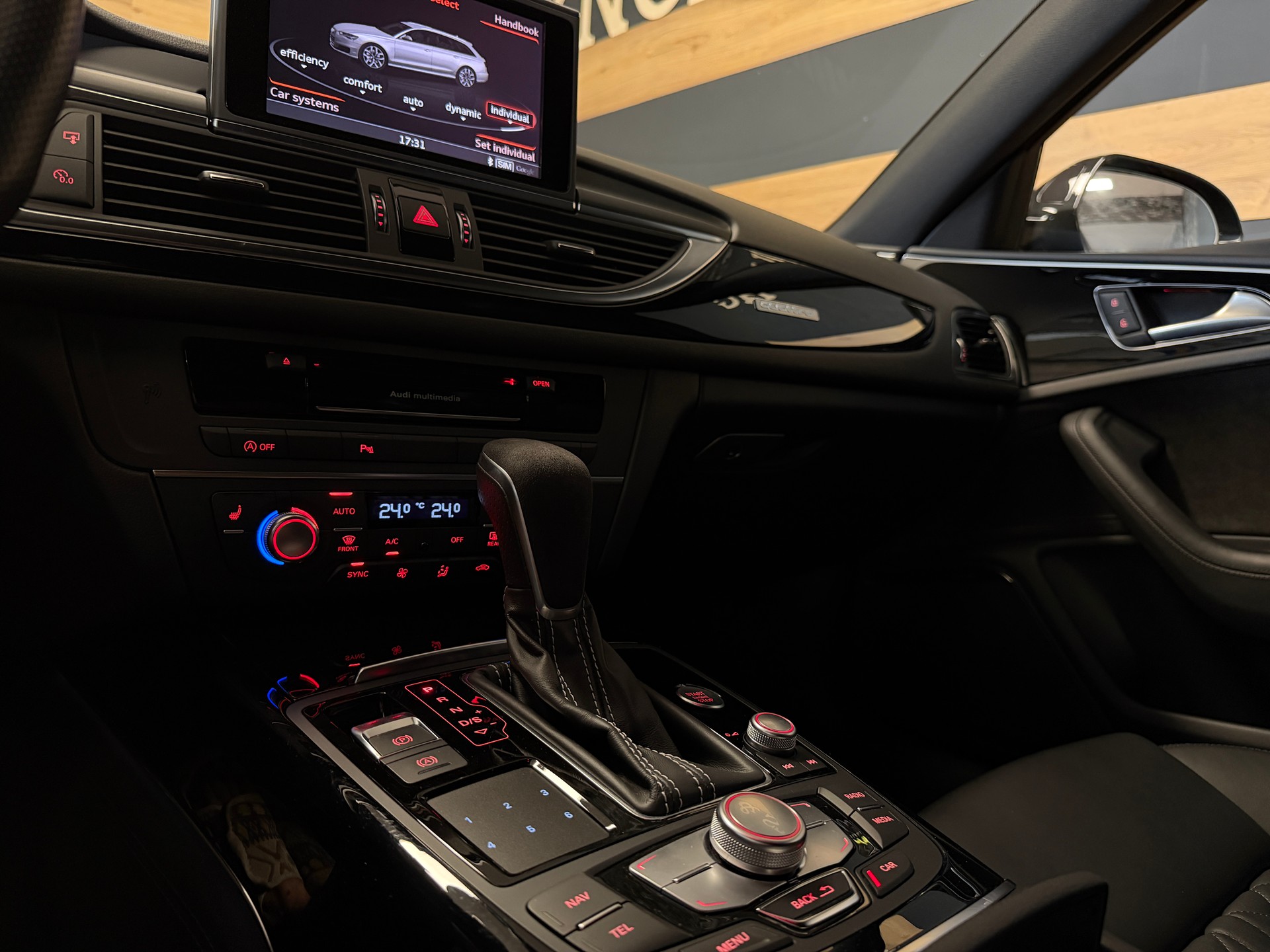 AUDI A6 Avant 3.0 BiTDI V6 qu. competition tiptronic-image-18