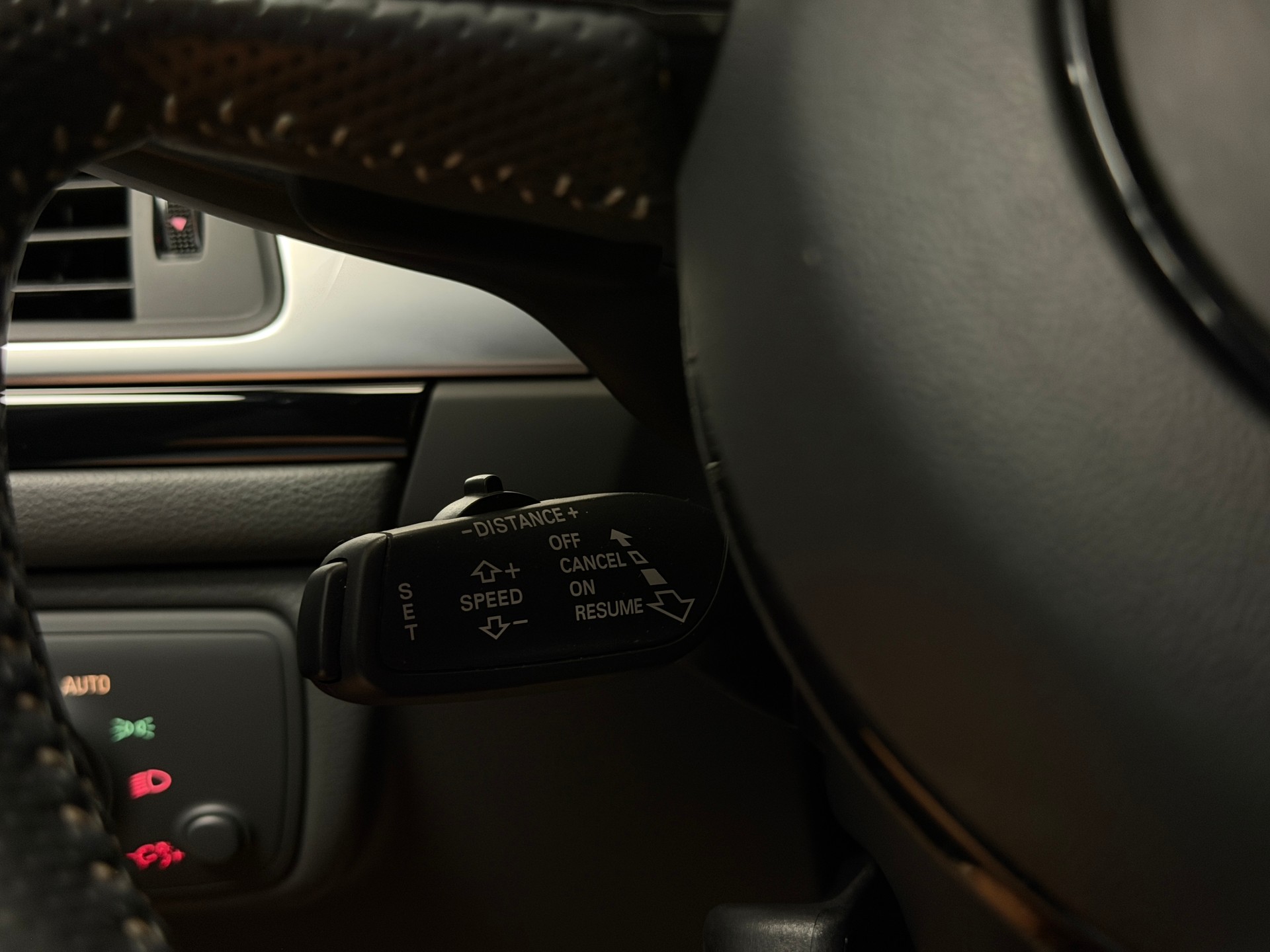 AUDI A6 Avant 3.0 BiTDI V6 qu. competition tiptronic-image-16
