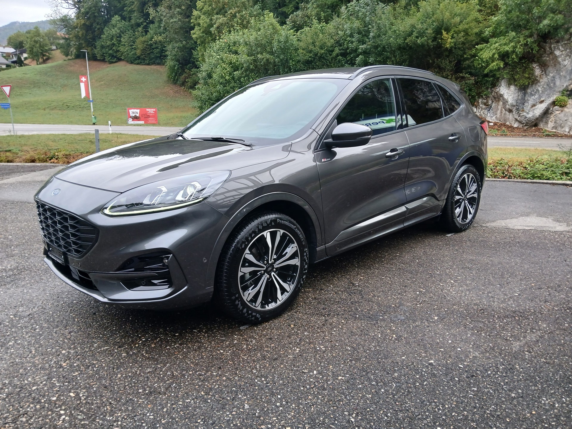 FORD Kuga 2.5 FHEV ST- Line X 4WD-image-1