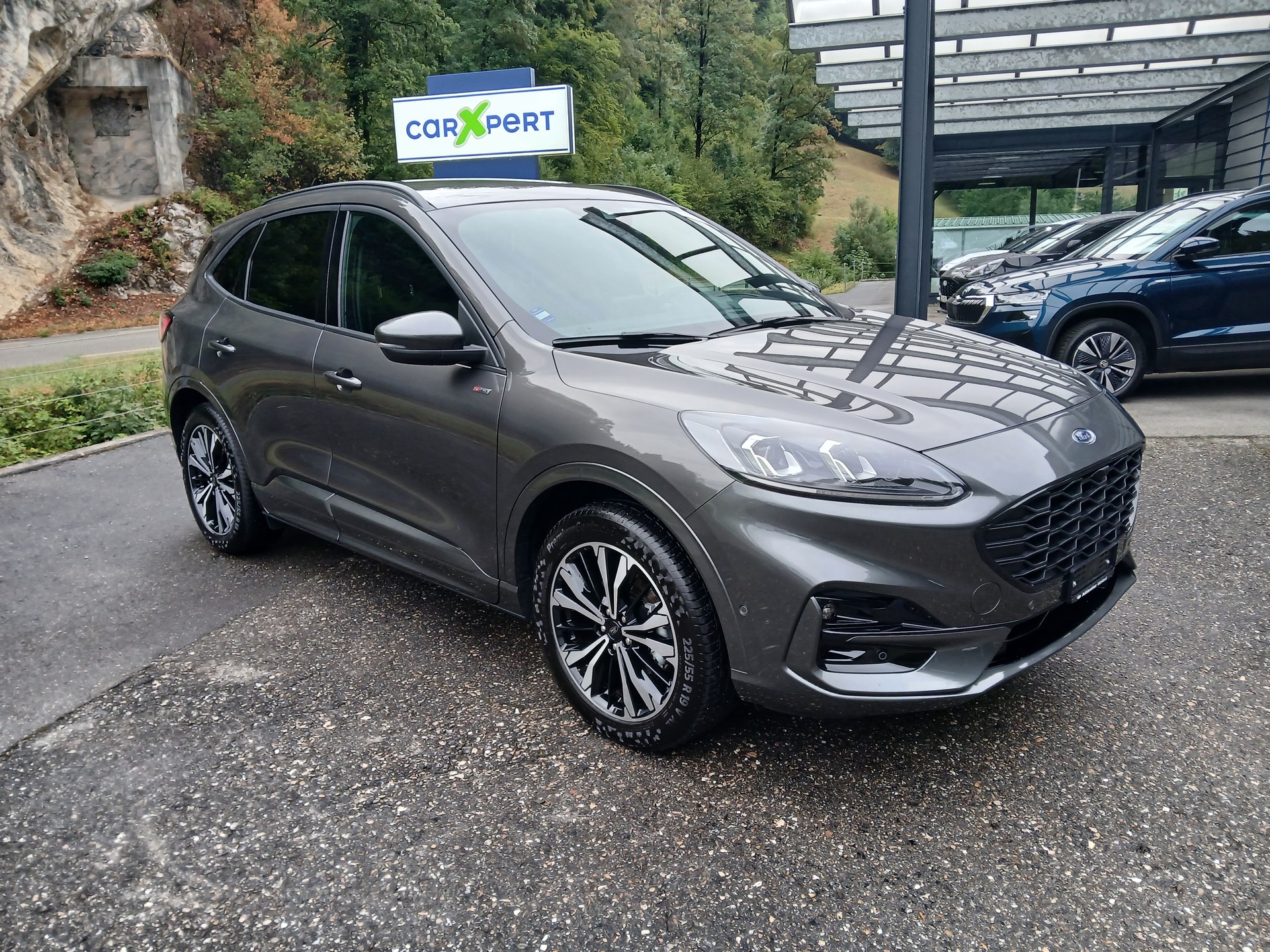 FORD Kuga 2.5 FHEV ST- Line X 4WD-image-0