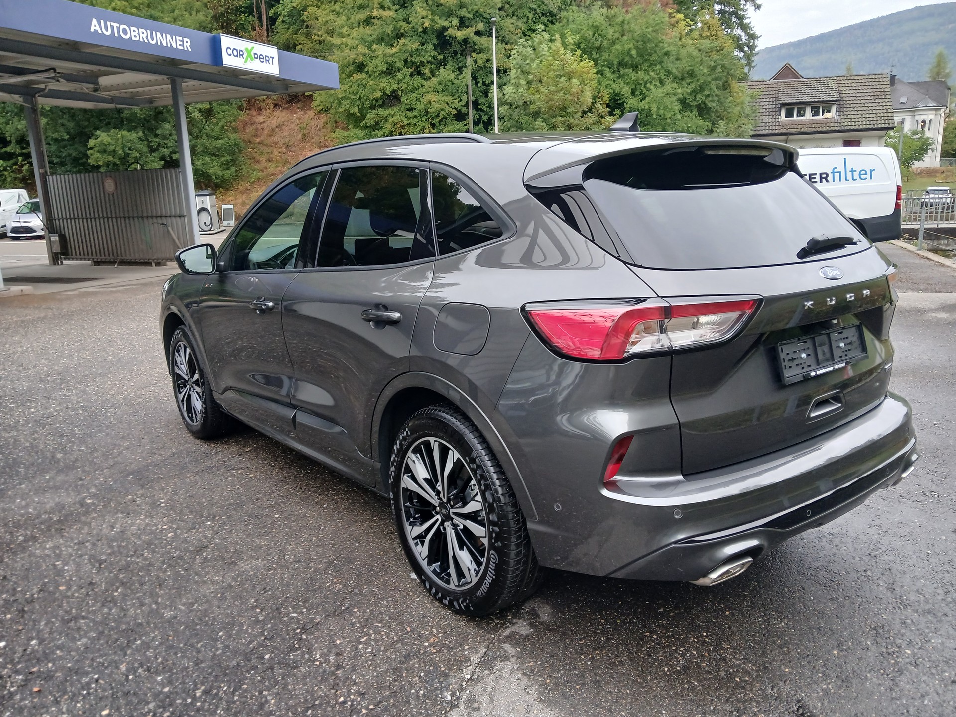 FORD Kuga 2.5 FHEV ST- Line X 4WD-image-3