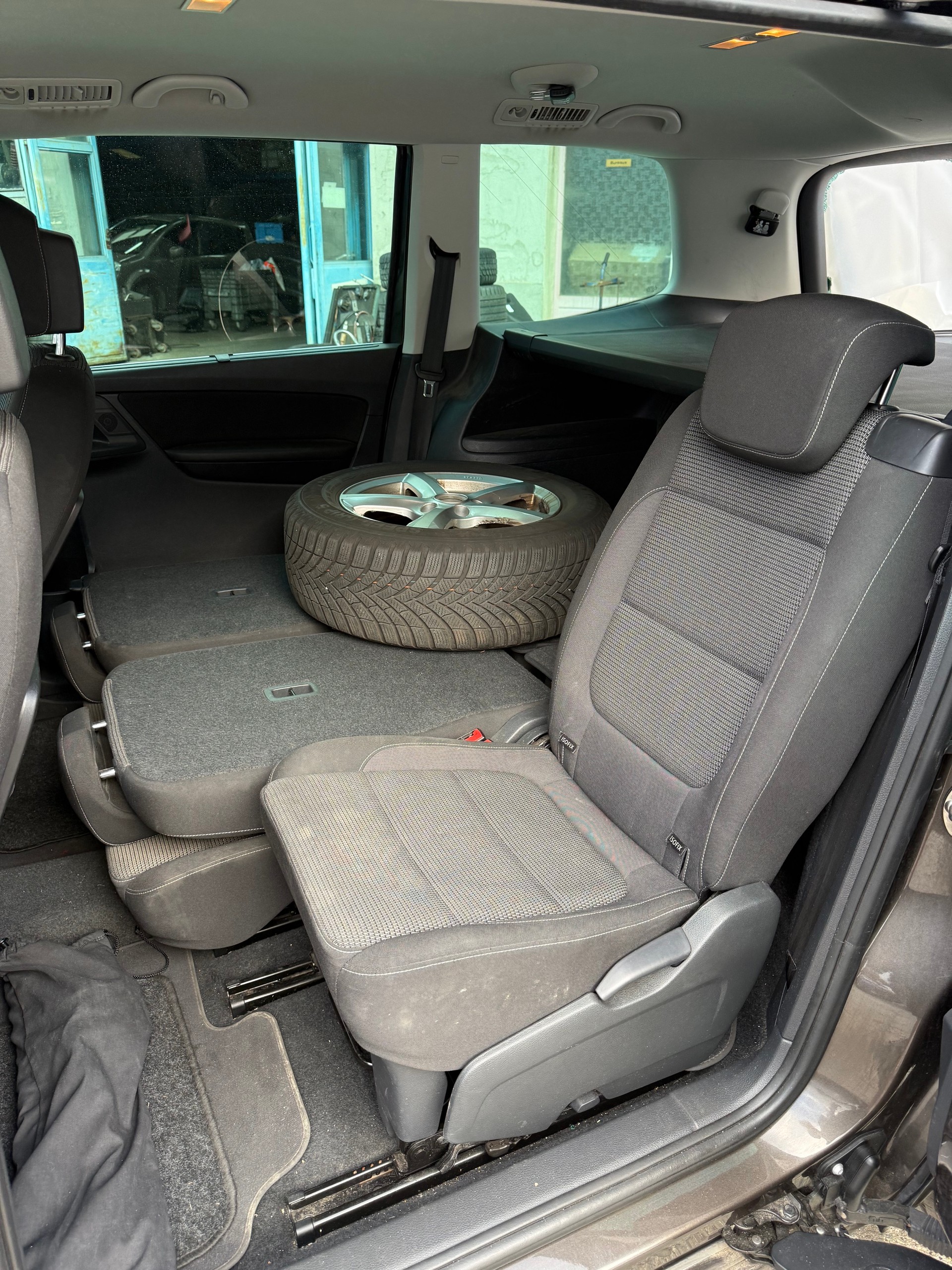 VW Sharan 2.0 TDI BMT Comfortline 4Motion-image-9