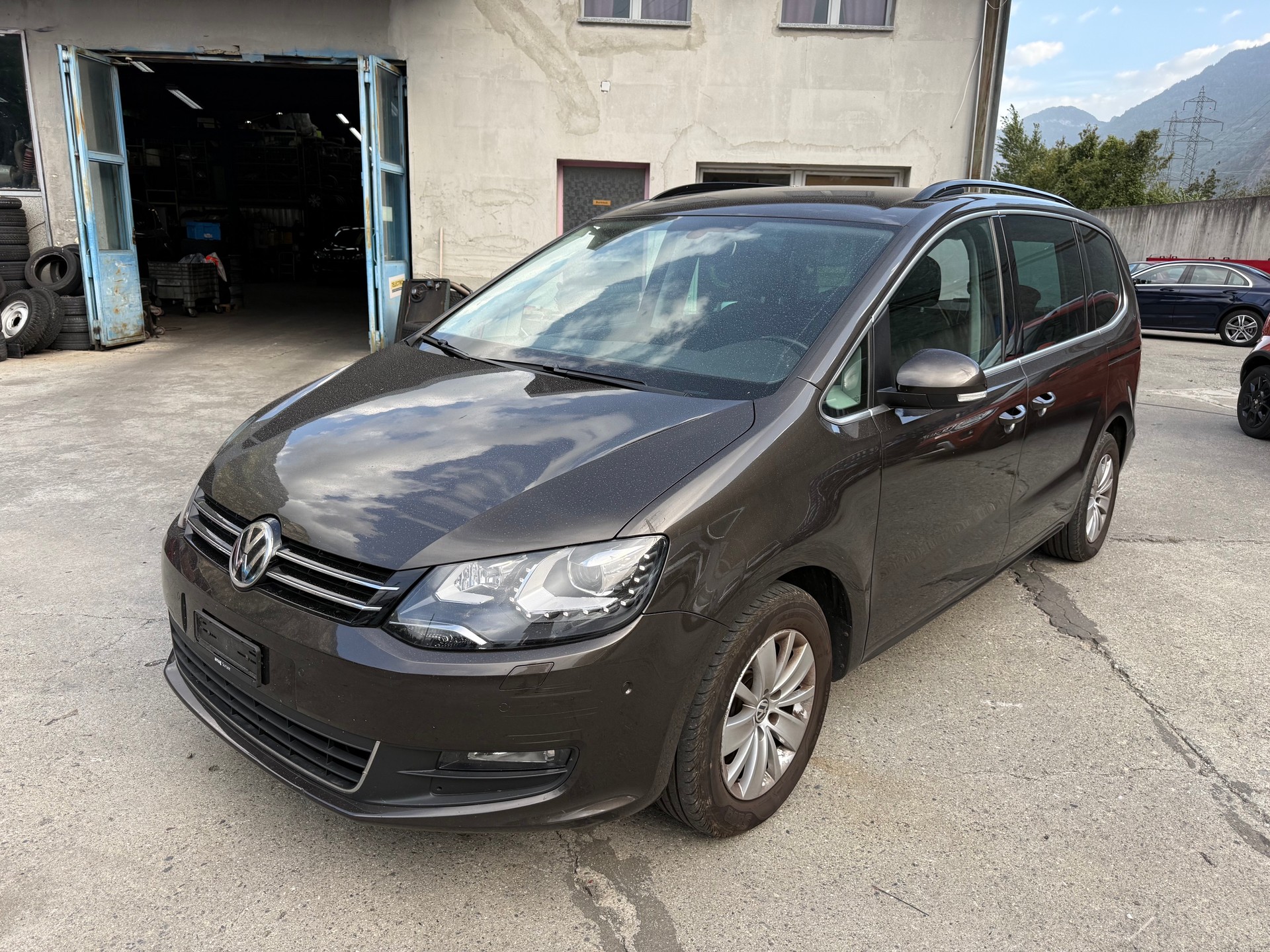 VW Sharan 2.0 TDI BMT Comfortline 4Motion-image-1
