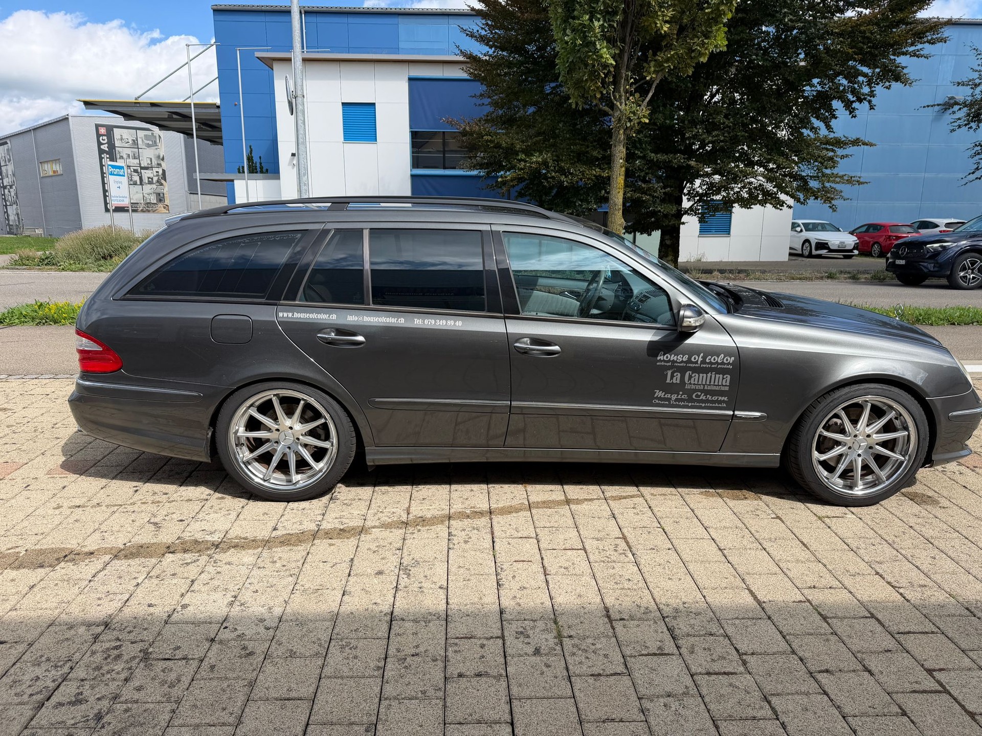 MERCEDES-BENZ E 500 V8-image-1
