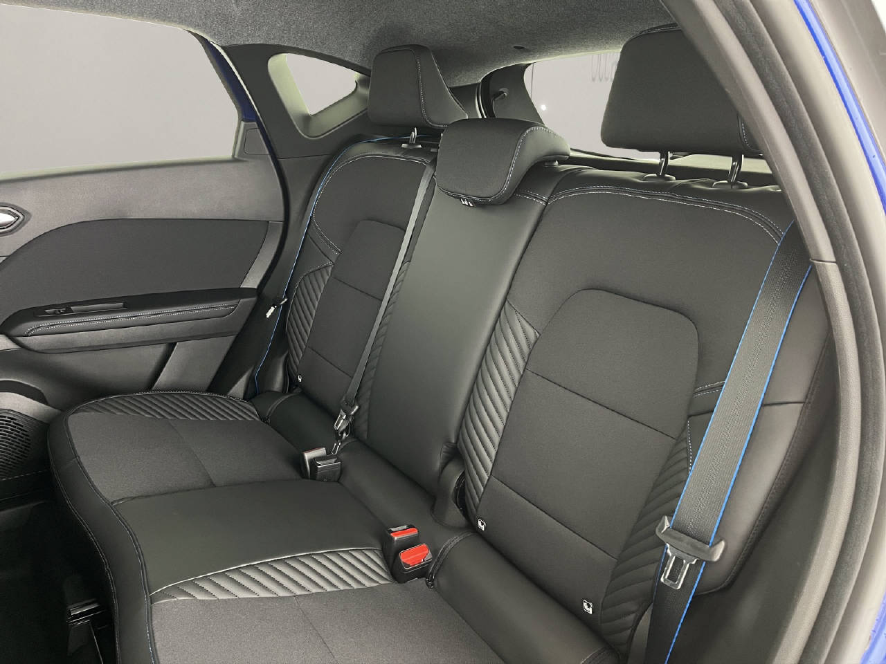 RENAULT Captur 1.8 E-Tech esprit Alpine-image-16