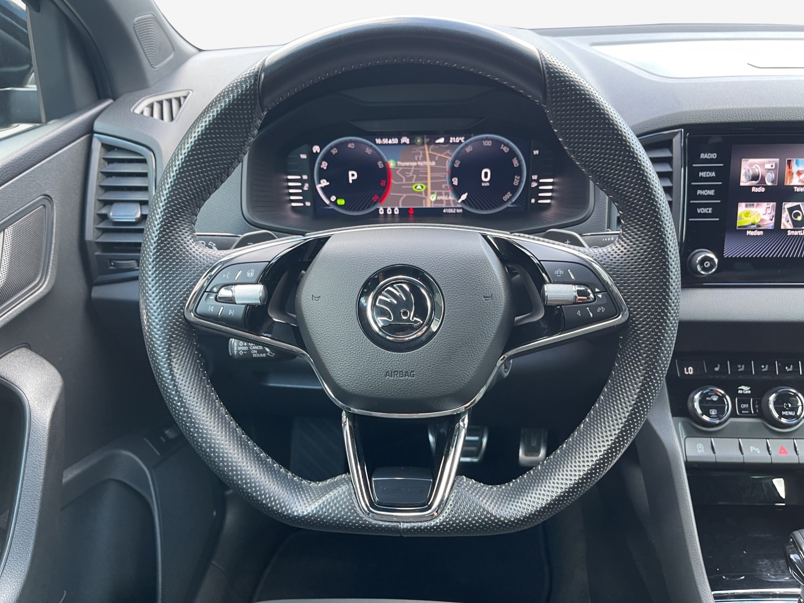 SKODA Karoq 1.5 TSI SportLine DSG-image-9