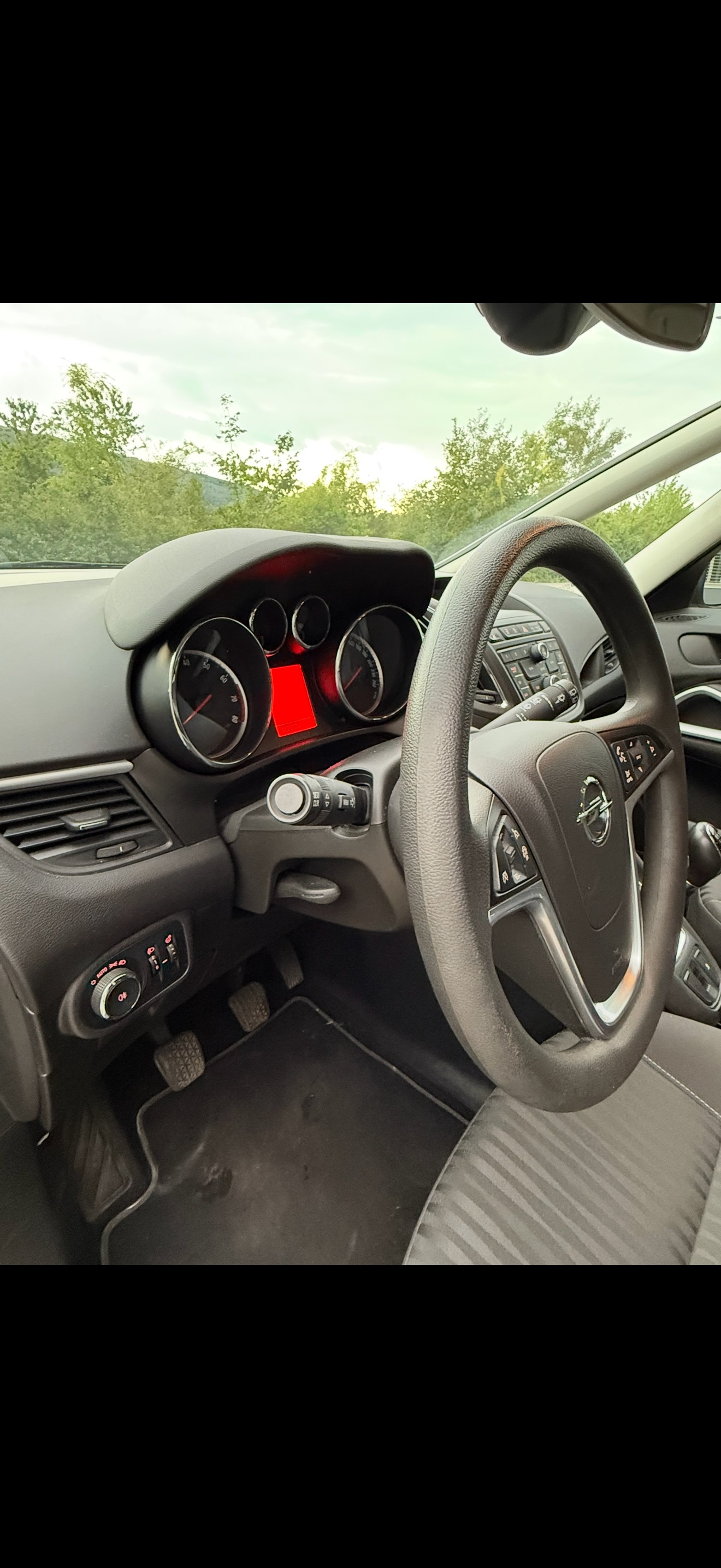 OPEL Zafira Tourer 1.6i 16V CNG Turbo Cosmo-image-12