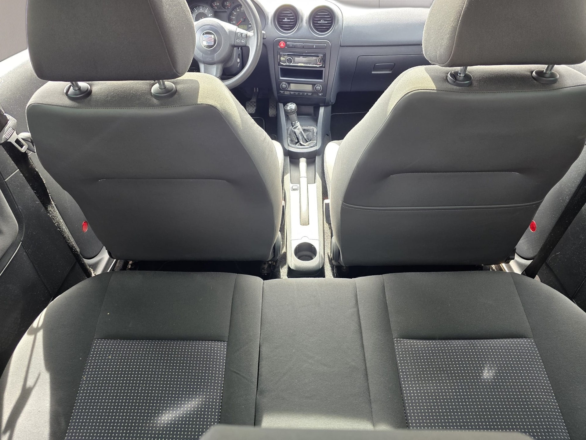 SEAT Ibiza 1.4 16V Signo-image-11