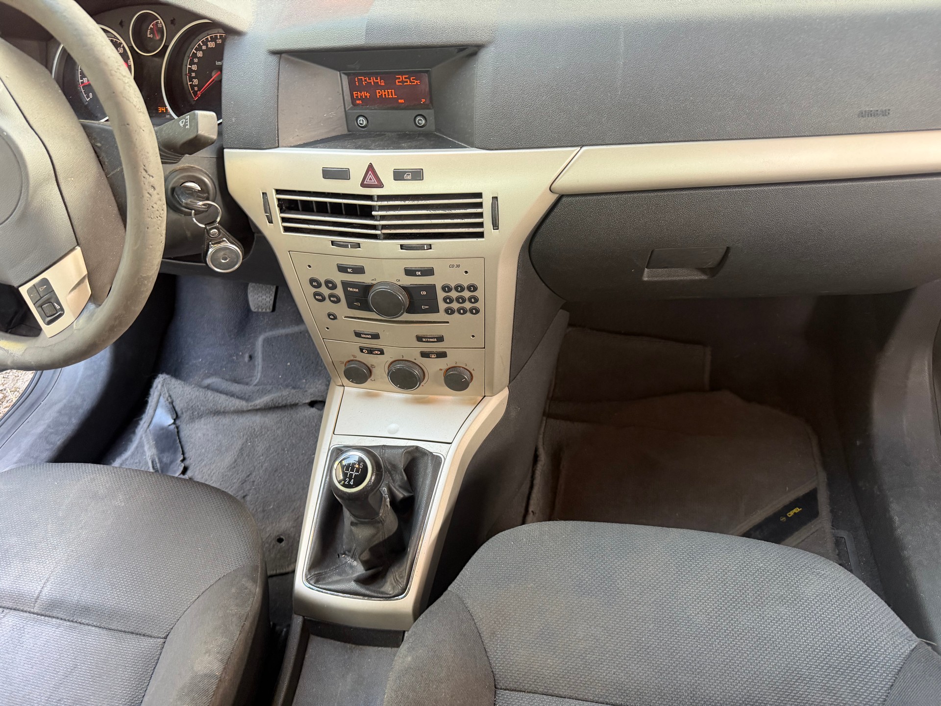 OPEL Astra Caravan 1.6i 16V Enjoy-image-5