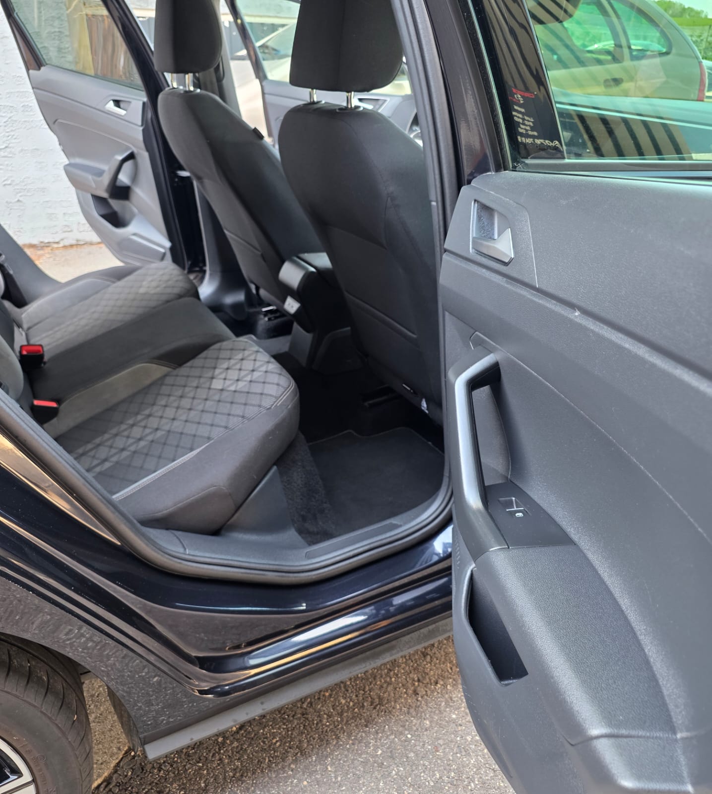 VW Polo 1.0 TSI R-Line-image-1