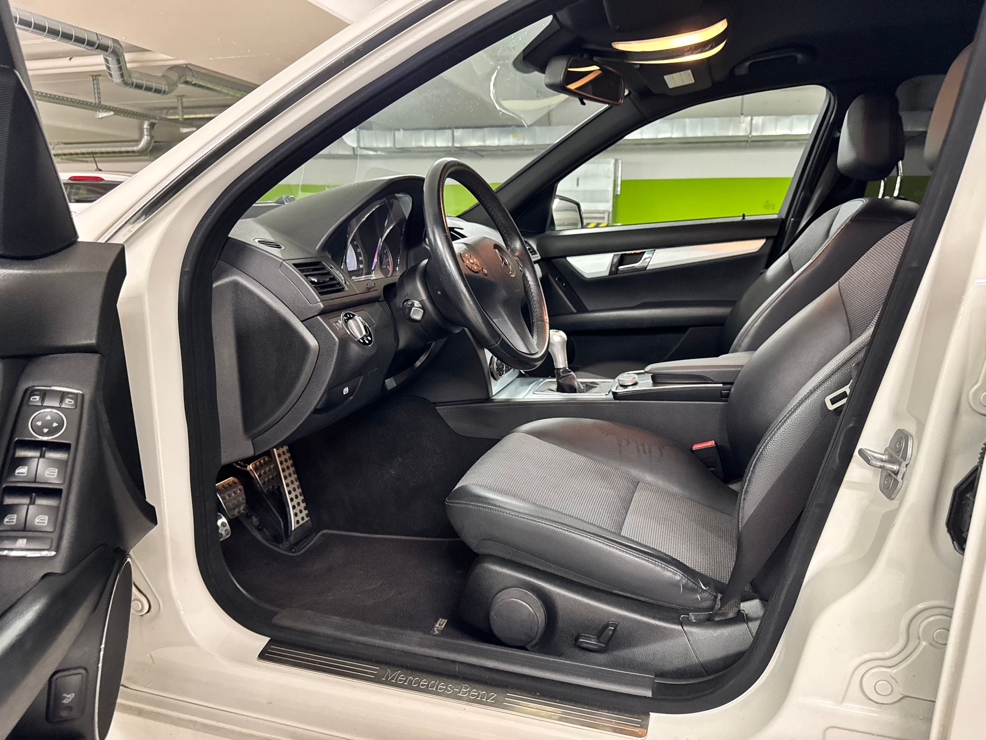 MERCEDES-BENZ C 180 Kompressor Classic-image-13