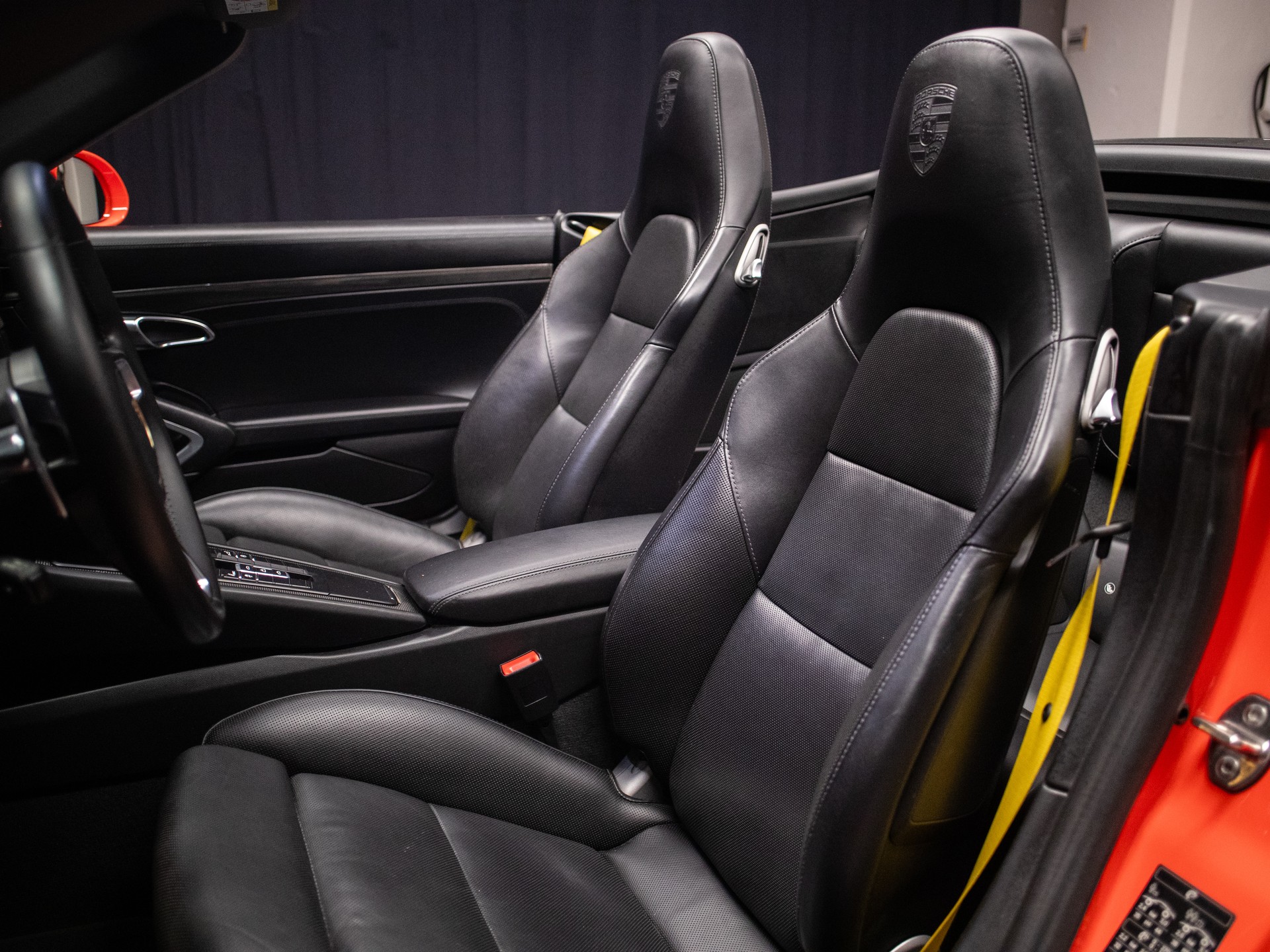 PORSCHE 911 Turbo S Cabrio PDK-image-8