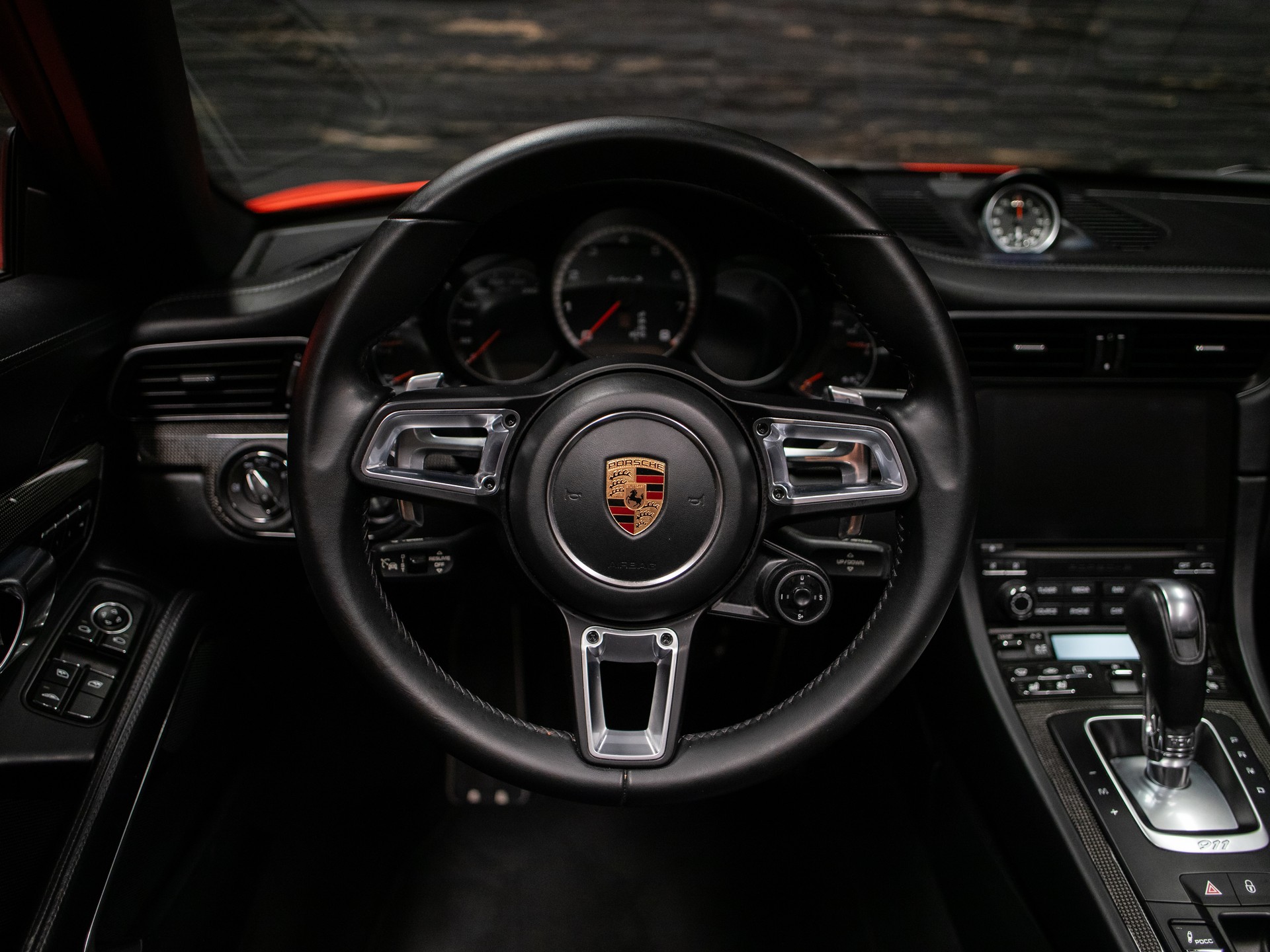 PORSCHE 911 Turbo S Cabrio PDK-image-7