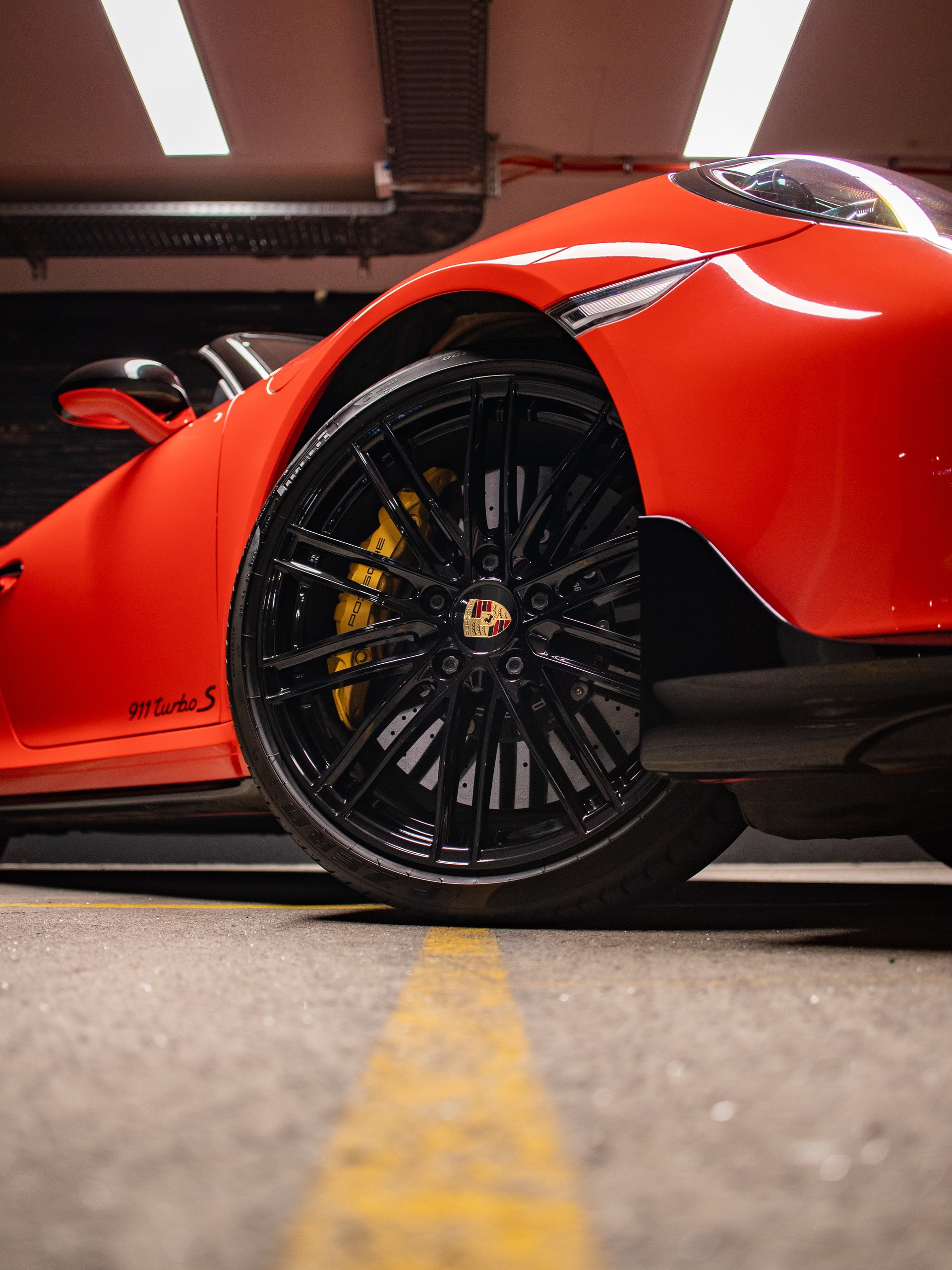 PORSCHE 911 Turbo S Cabrio PDK-image-11