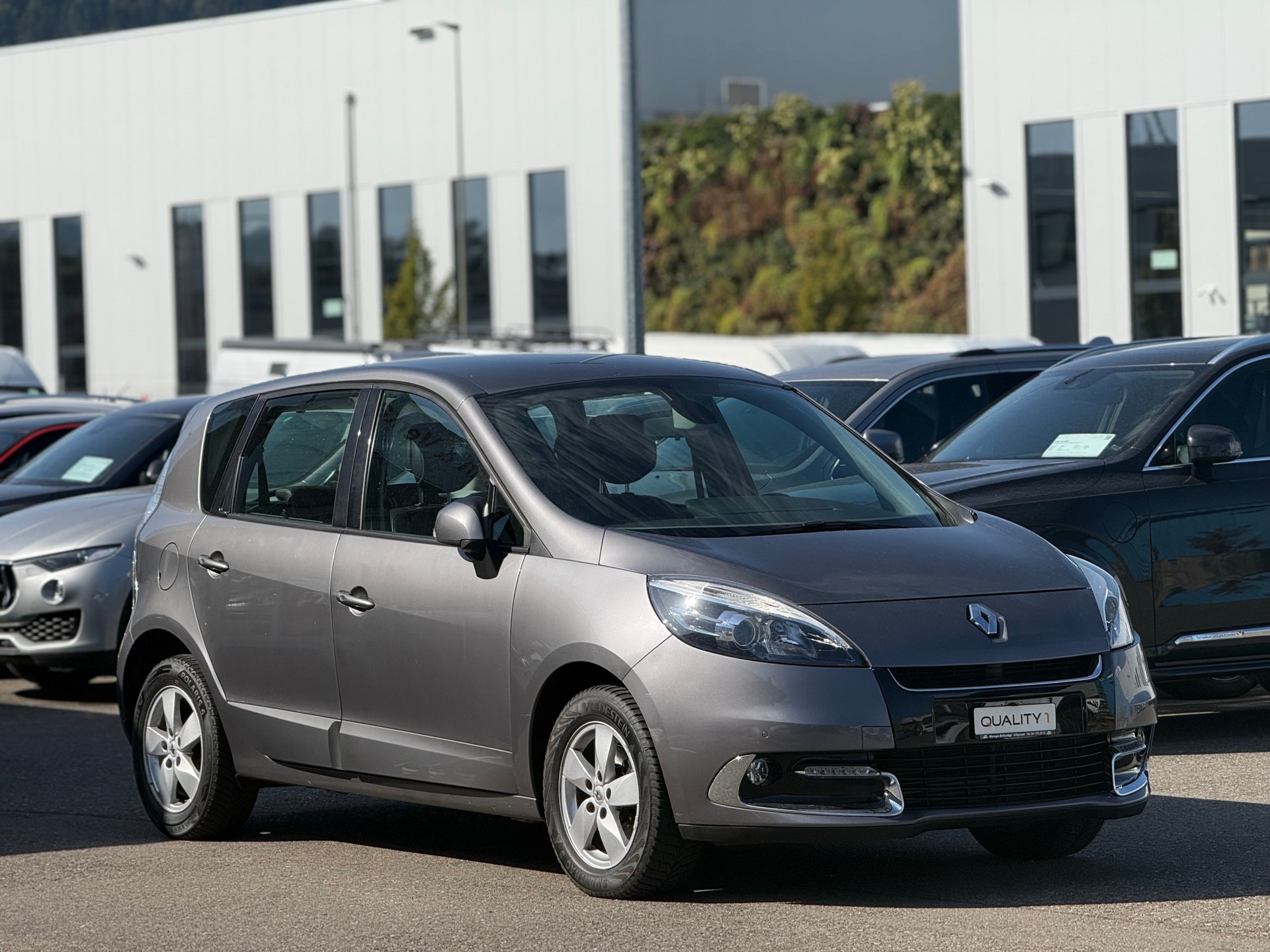 RENAULT Scénic 1.2 16V Turbo Dynamique-image-0