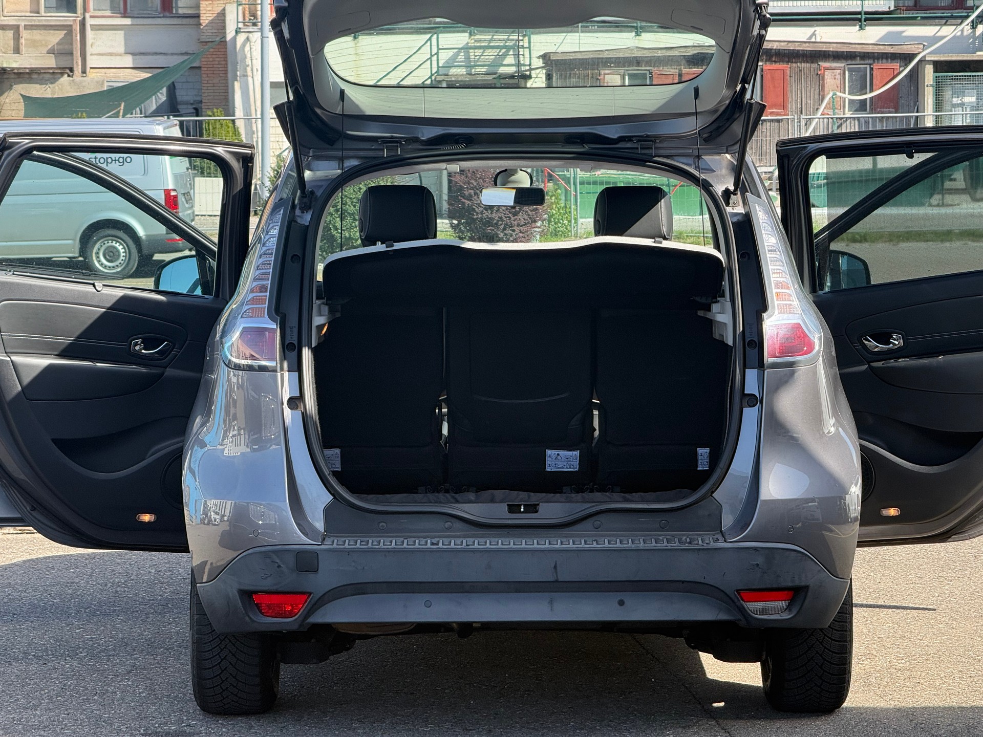 RENAULT Scénic 1.2 16V Turbo Dynamique-image-7