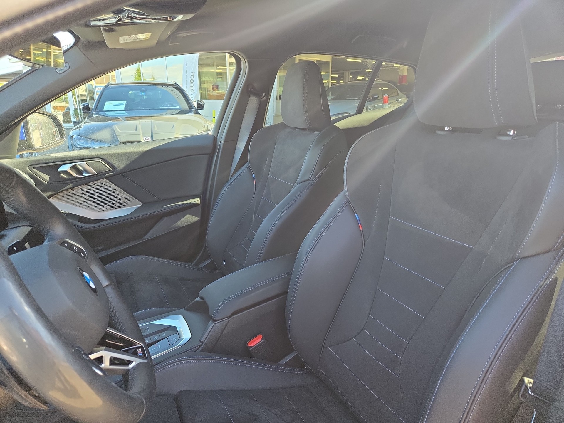 BMW 123 xDrive M Sport Steptronic-image-9