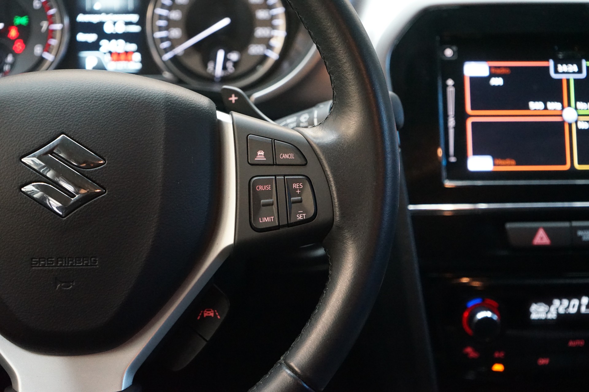 SUZUKI Vitara 1.4 Boosterjet Piz Sulai Hybrid Automatic-image-9
