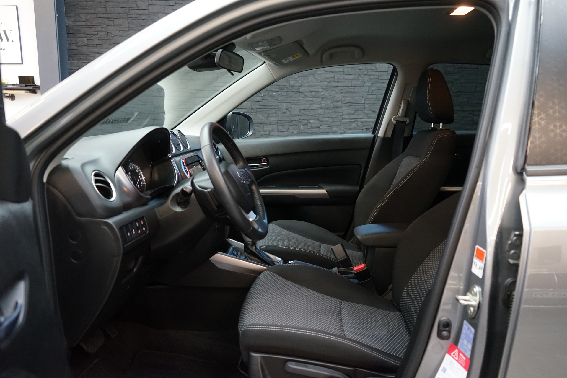 SUZUKI Vitara 1.4 Boosterjet Piz Sulai Hybrid Automatic-image-3