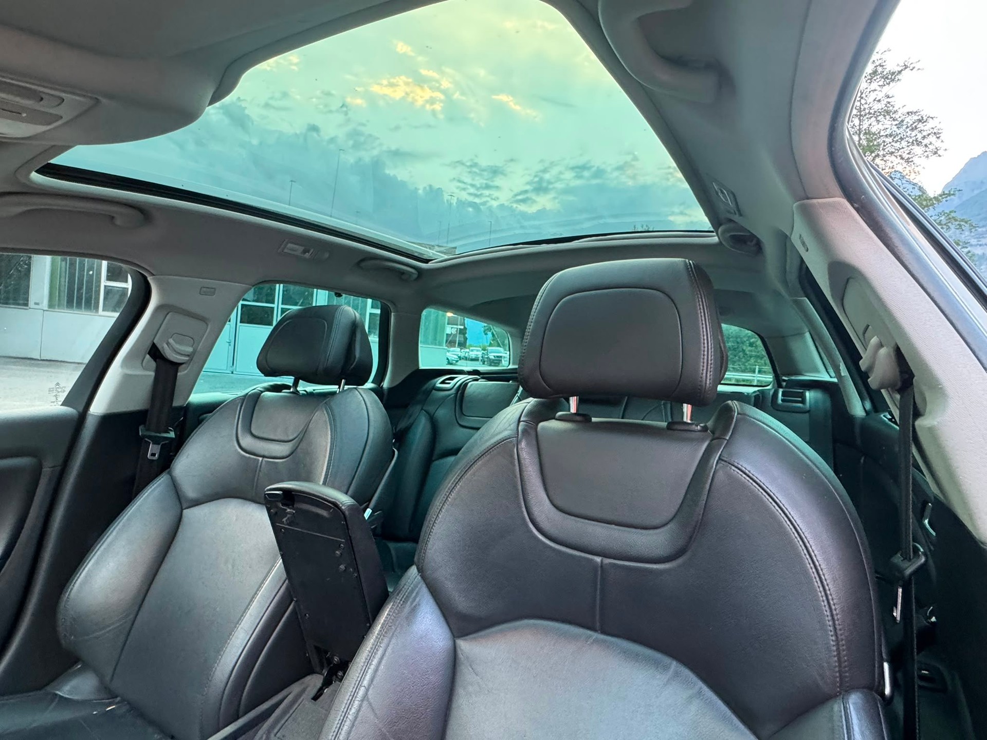 CITROEN C5 Tourer 2.2 HDi Edition Automatic-image-11