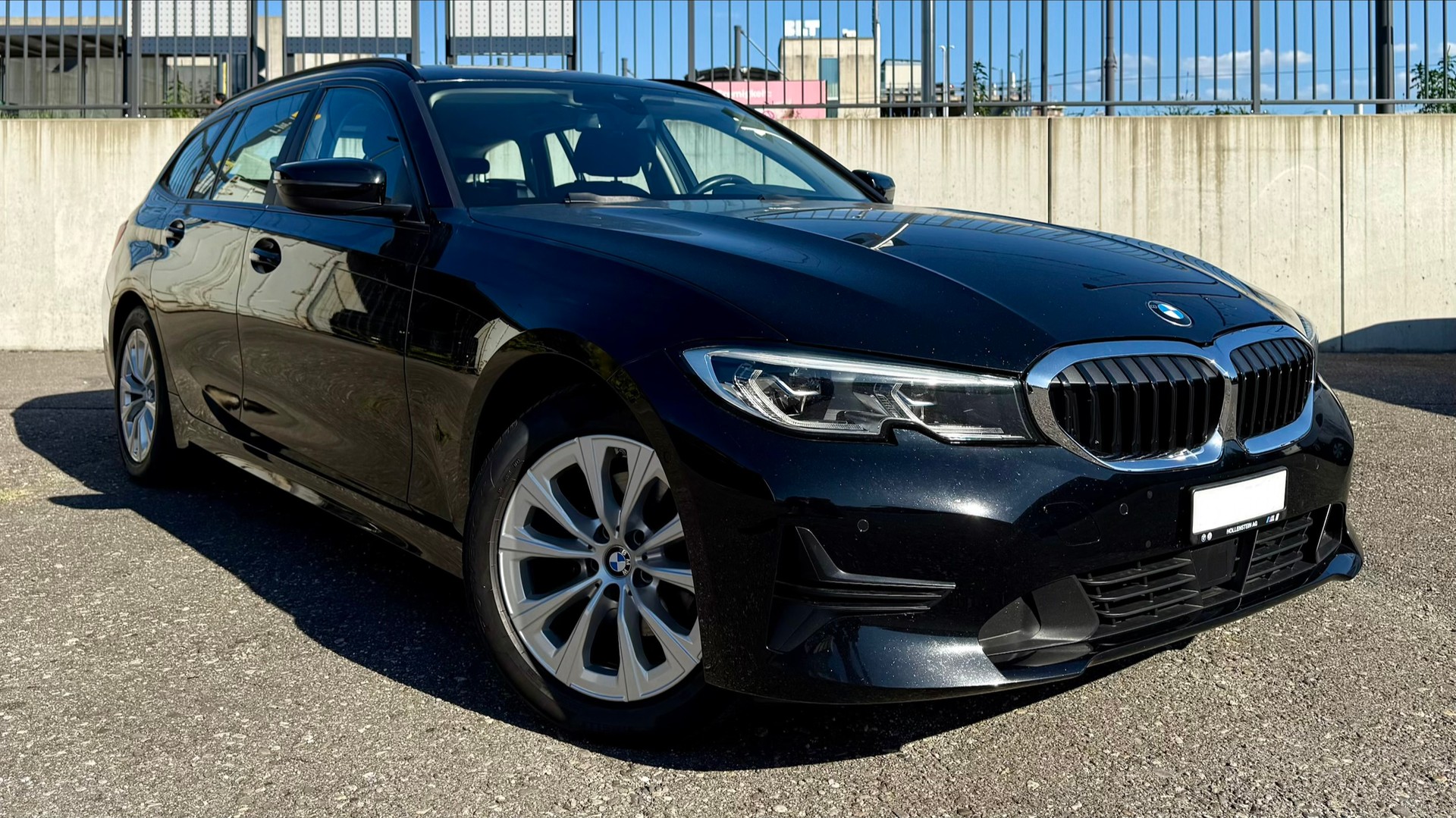 BMW 320d xDrive-image-0