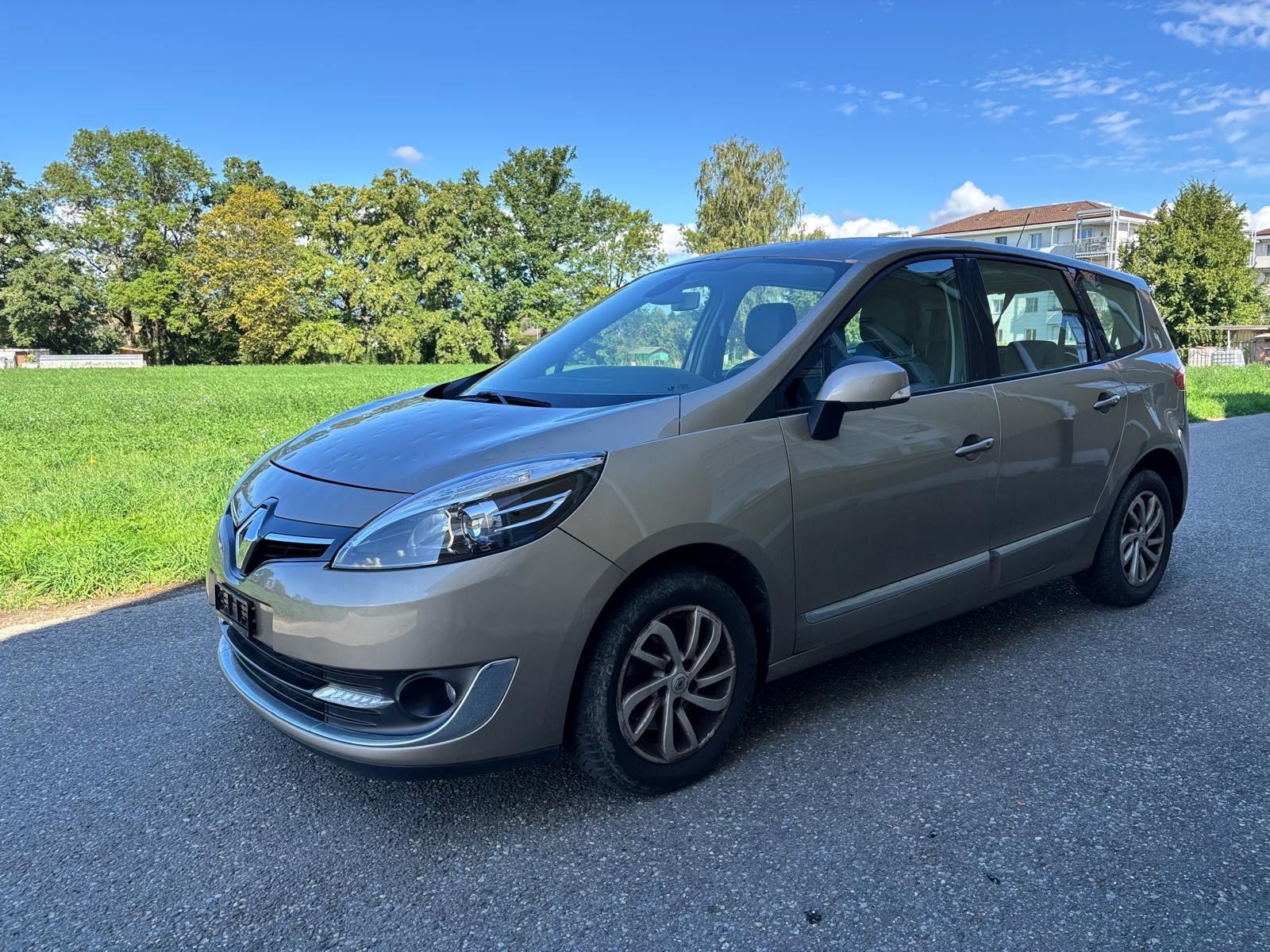 RENAULT Grand Scénic 1.5 dCi Bose Edition EDC-image-7