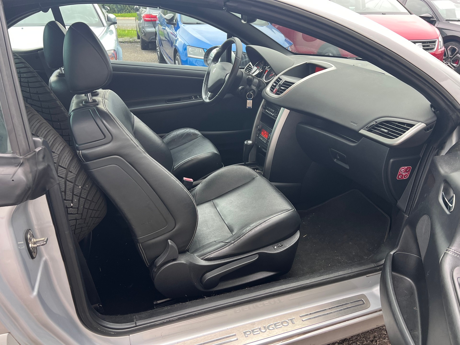 PEUGEOT 207 CC 1.6 16V Sport Automatic-image-7