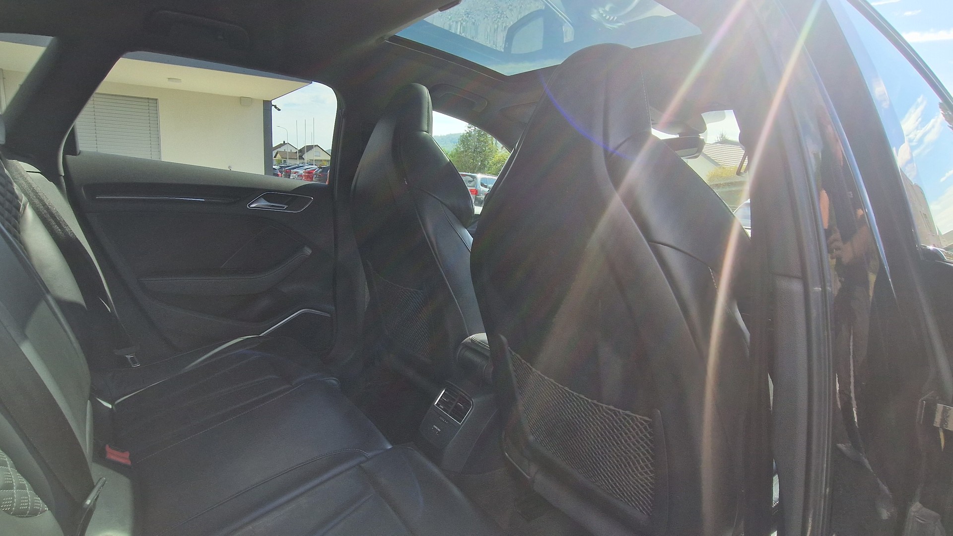 AUDI RS3 Sportback 2.5 TSI quattro S-tronic-image-13