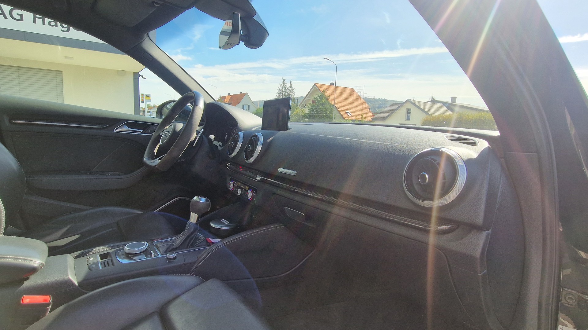 AUDI RS3 Sportback 2.5 TSI quattro S-tronic-image-9