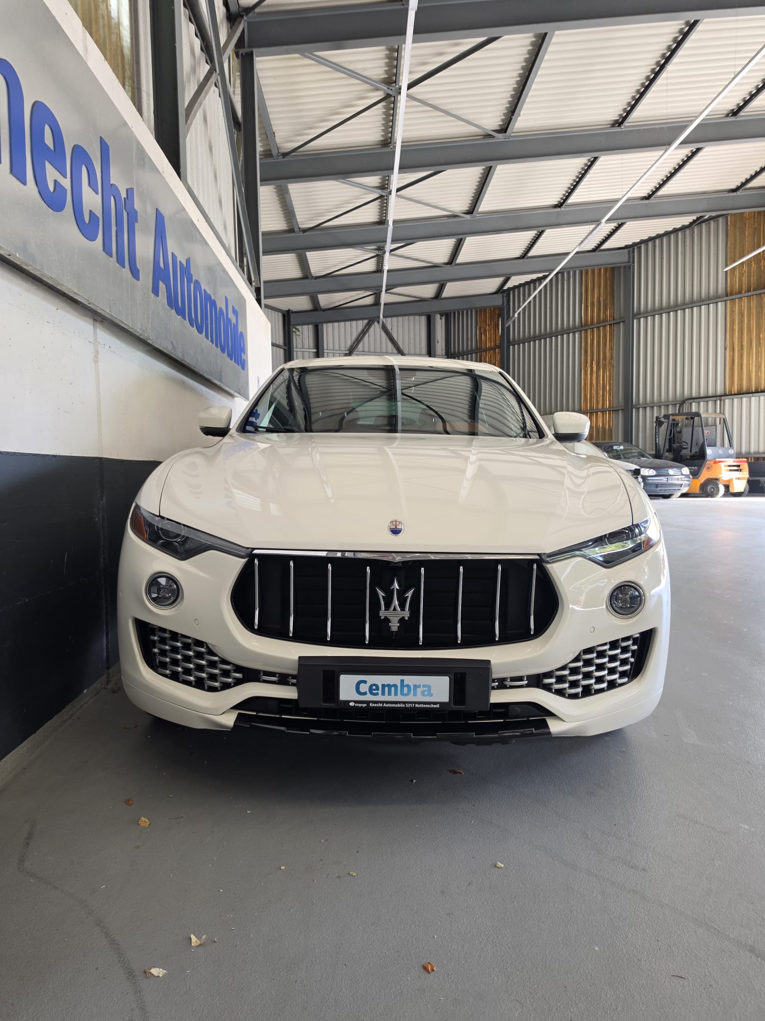 MASERATI Levante 3.0 V6 GranLusso Automatica-image-2