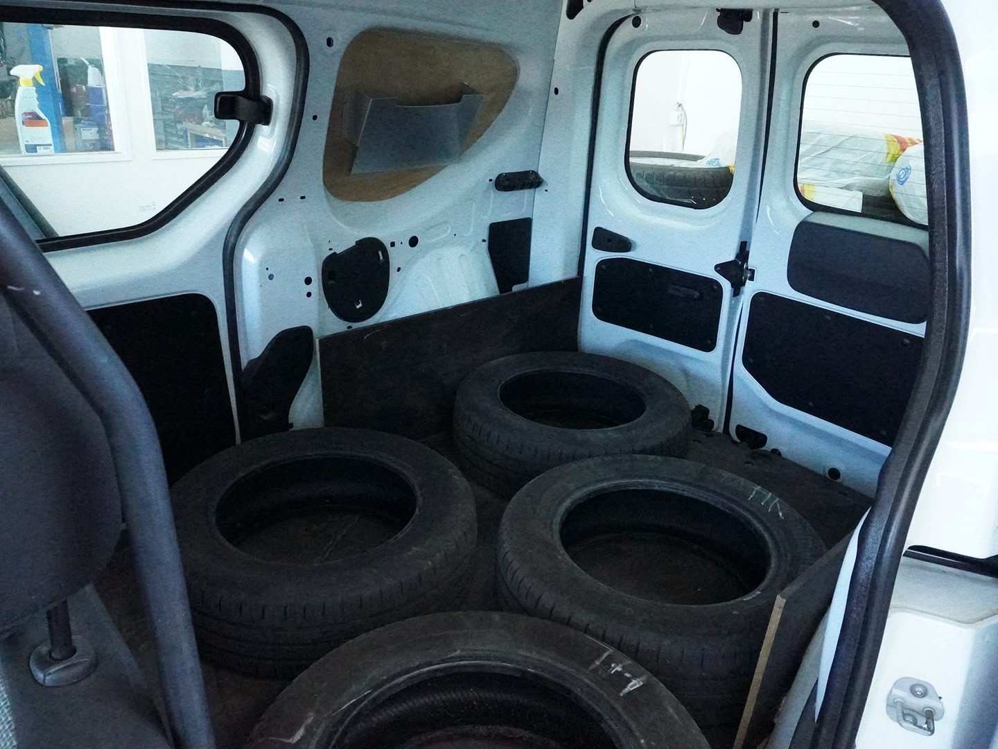 DACIA Dokker Van TCe 100 PF Essential-image-7