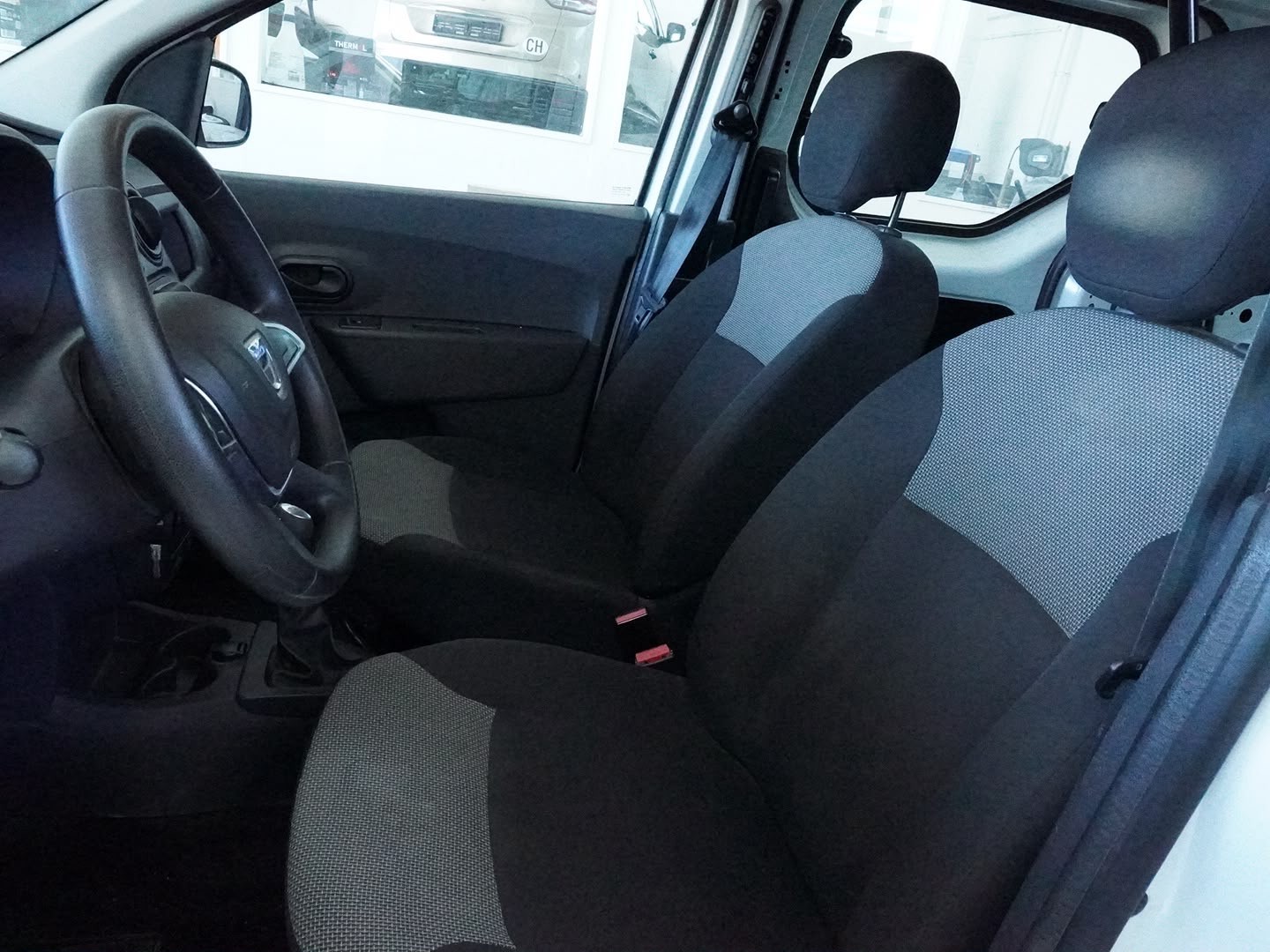 DACIA Dokker Van TCe 100 PF Essential-image-3