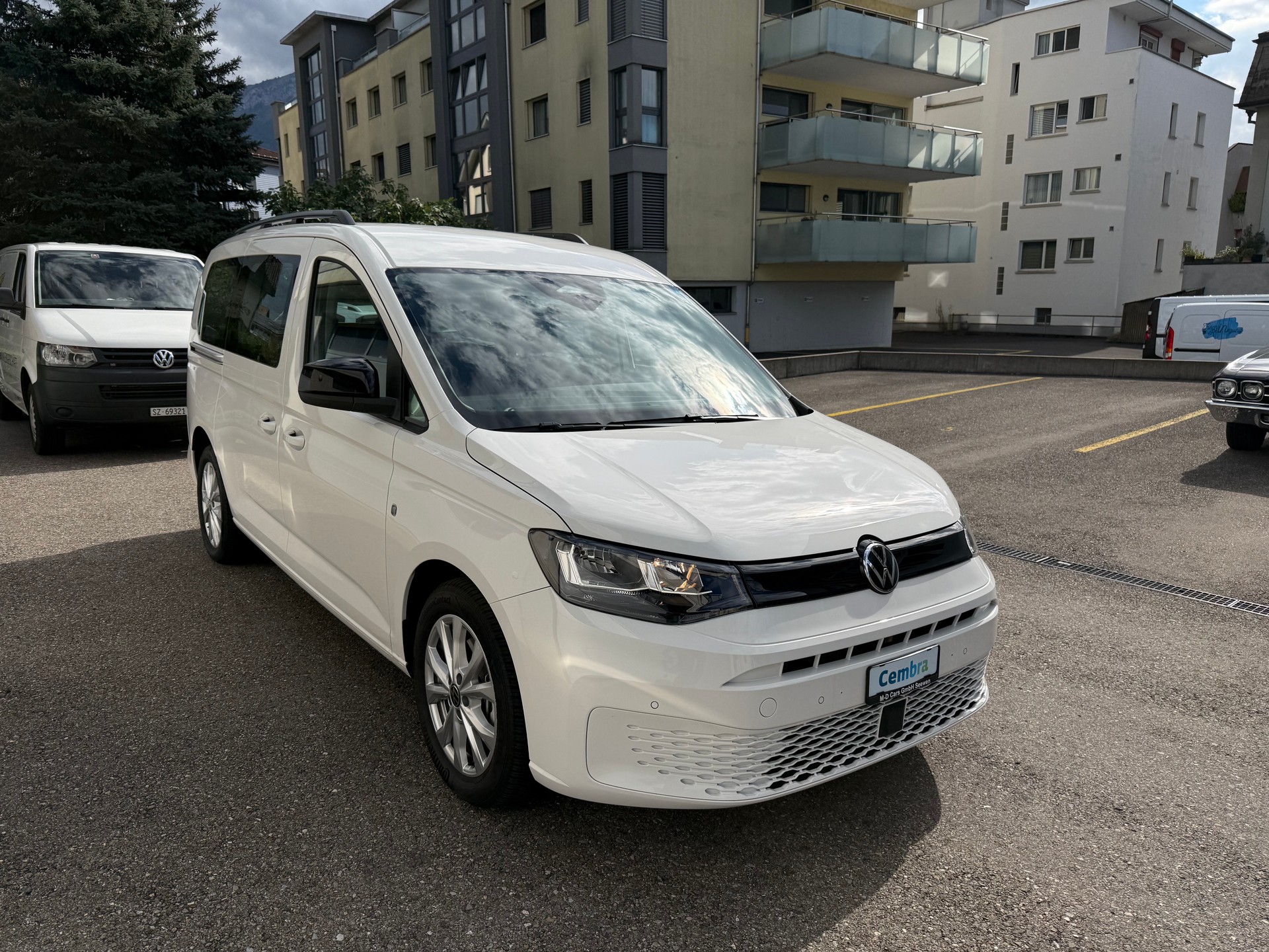 VW Caddy Maxi 2.0 TDI DSG *5+1 Plätzer*-image-2