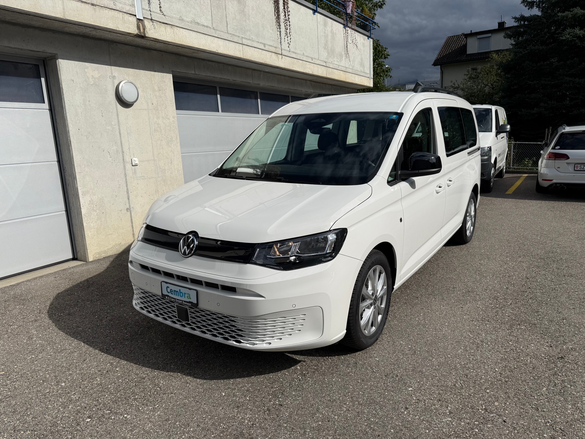 VW Caddy Maxi 2.0 TDI DSG *5+1 Plätzer*-image-7