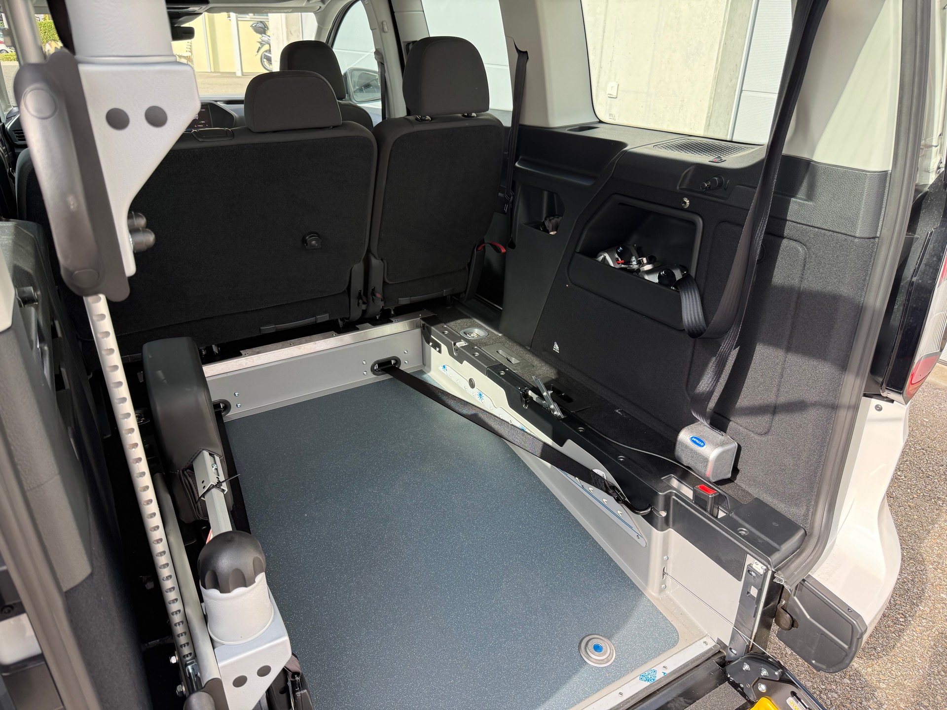 VW Caddy Maxi 2.0 TDI DSG *5+1 Plätzer*-image-29