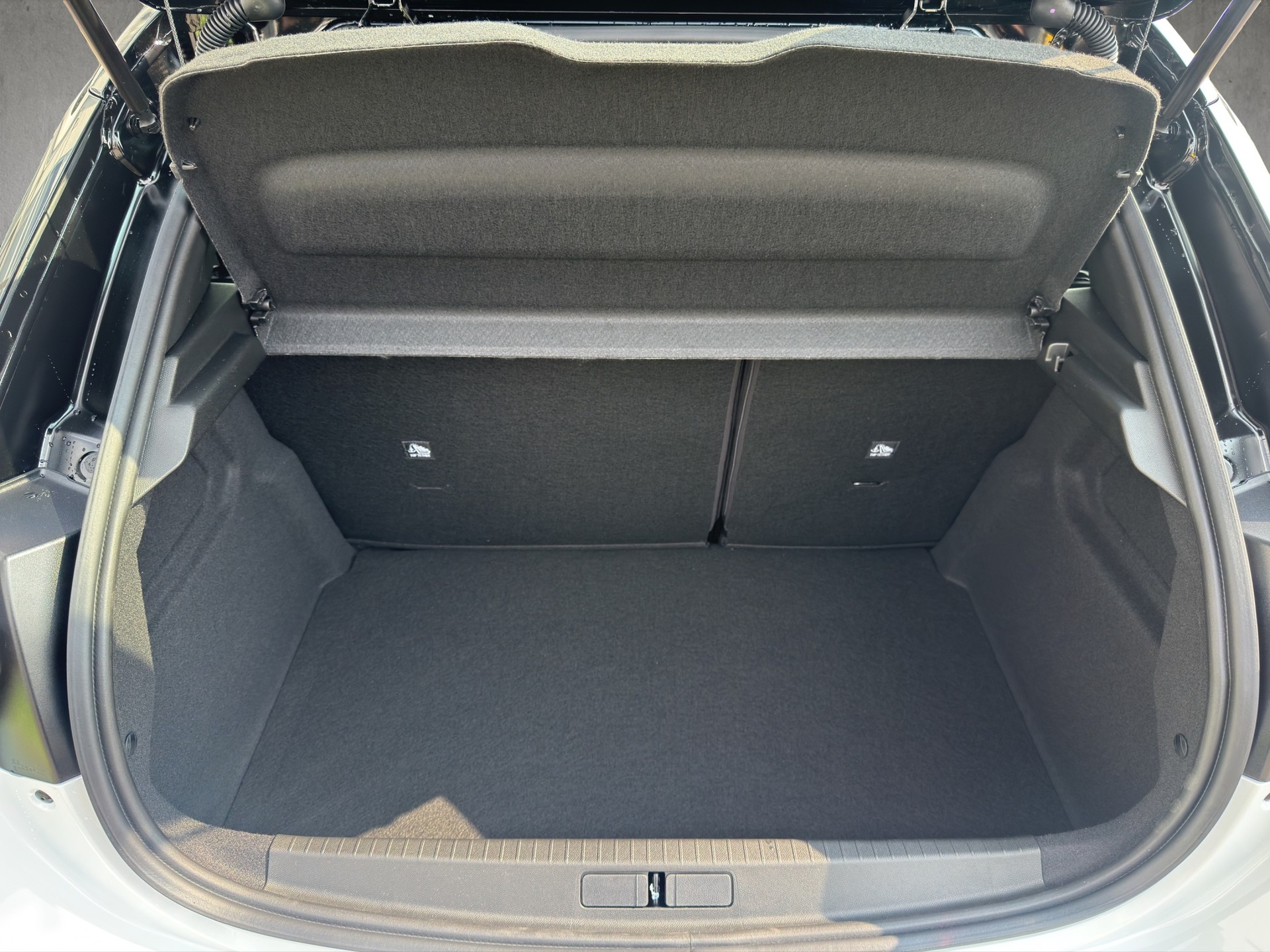 OPEL Corsa 1.2 T Hybrid Viva-image-8