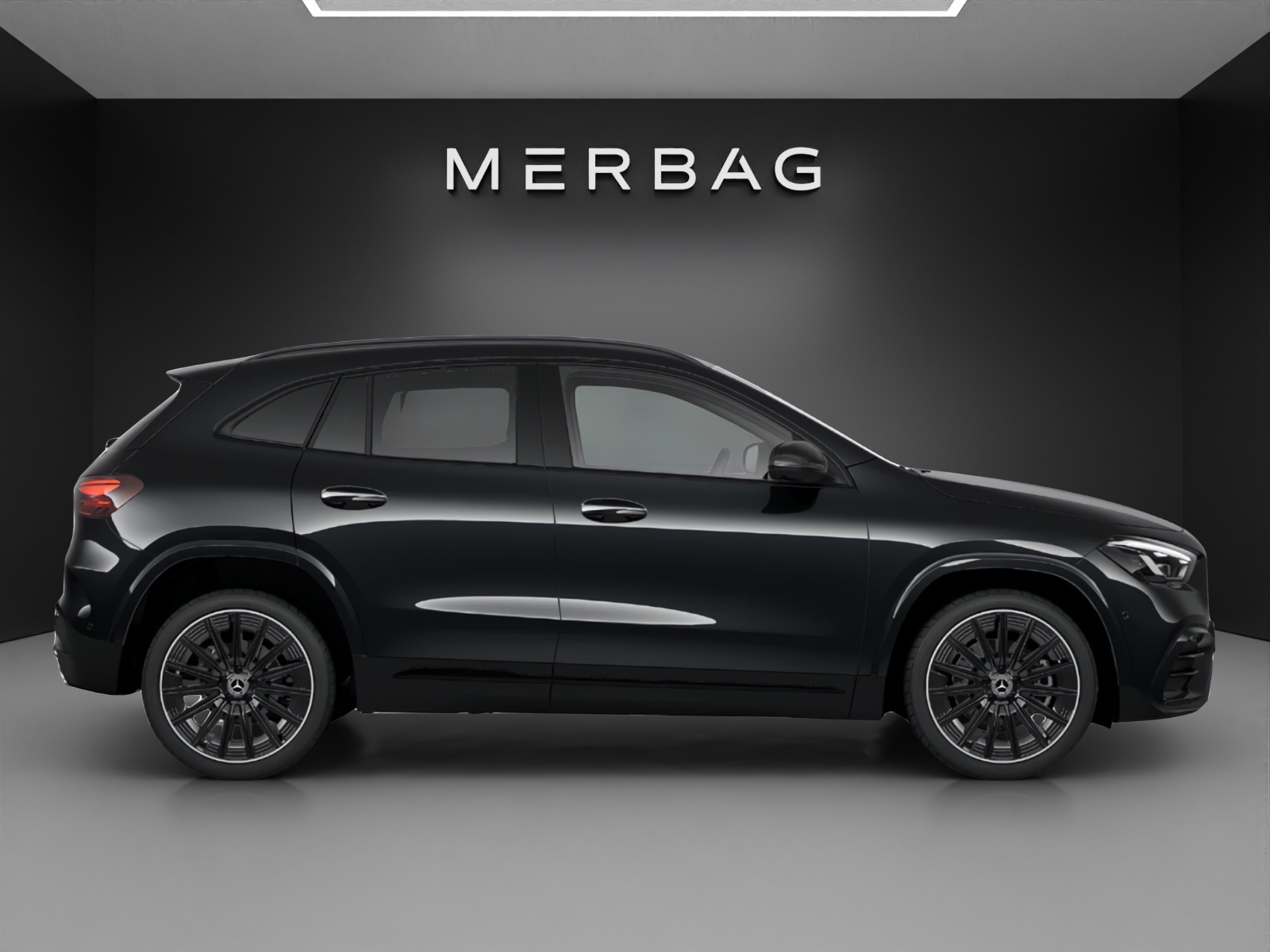MERCEDES-BENZ GLA 200 7G-DCT-image-1
