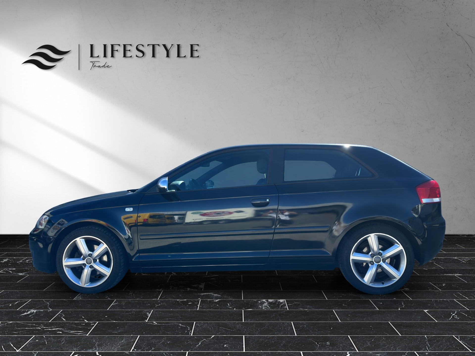 AUDI A3 1.8 Turbo FSI Ambition-image-1