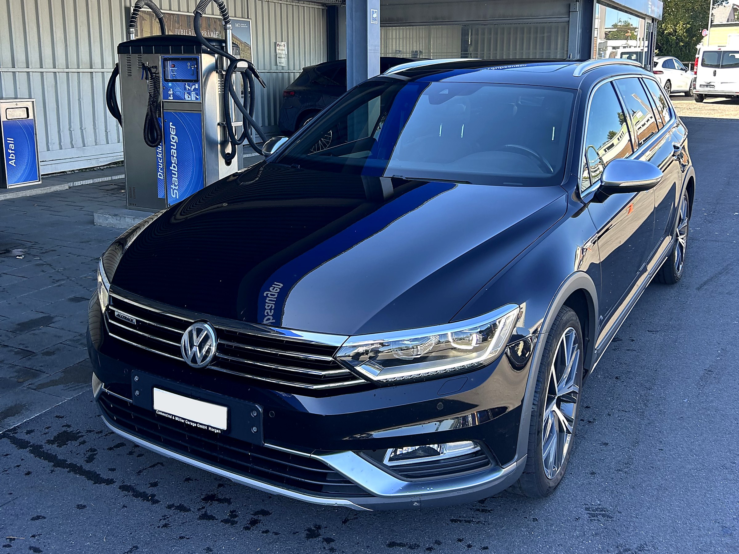 Car photo