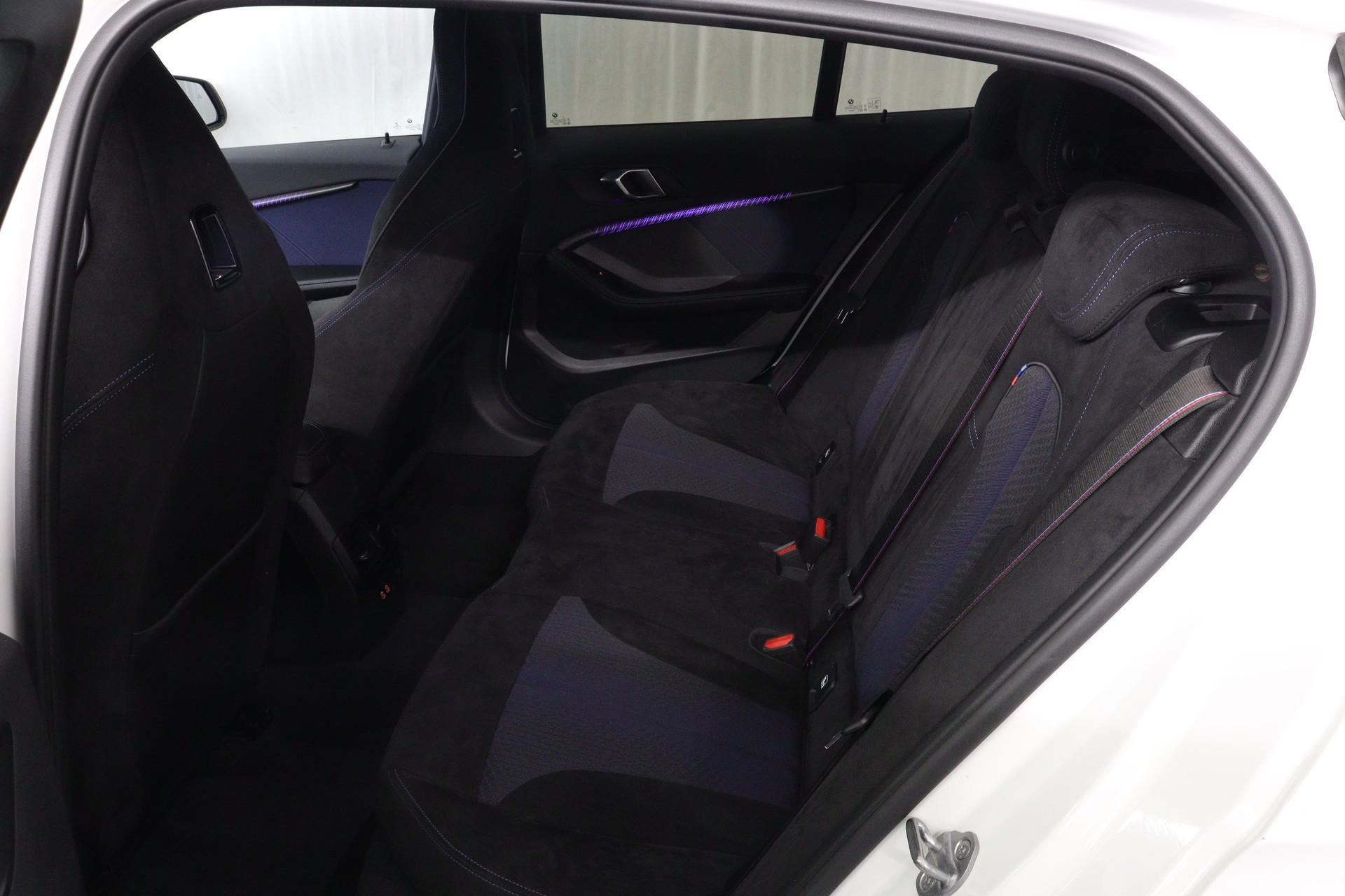BMW 1er Reihe F40 M135i xDrive-image-8