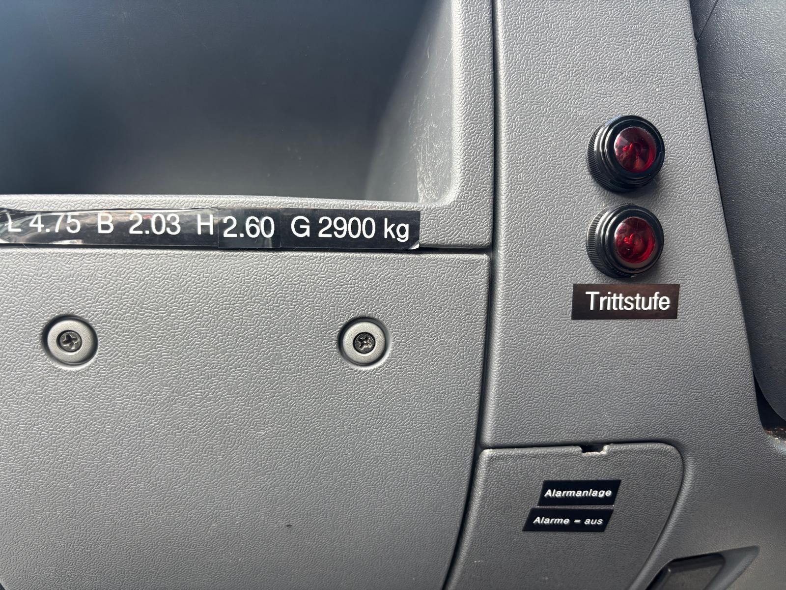 PEUGEOT Boxer 2.0 330 C (SPE)-image-18