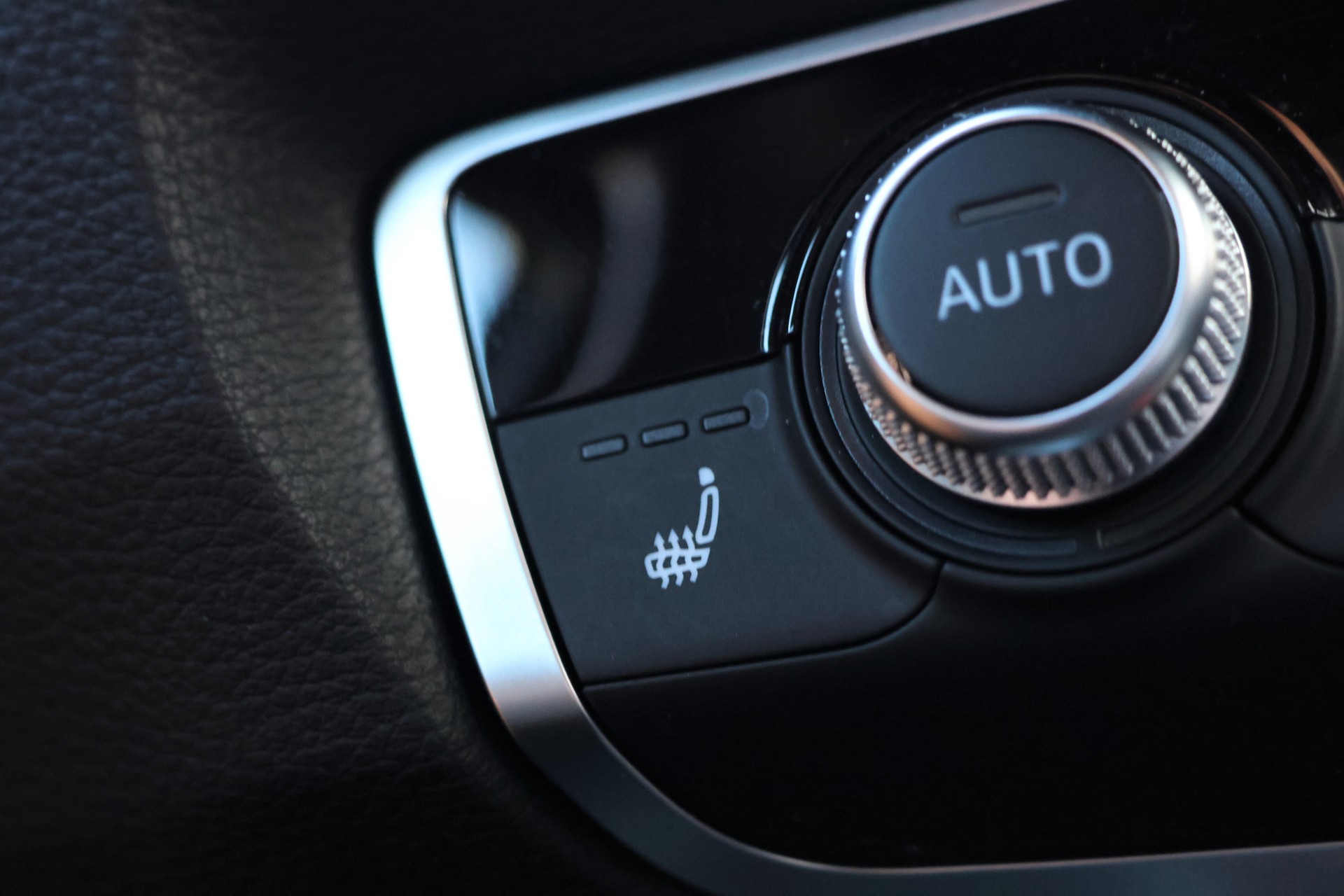 AUDI Q3 Sportback 35 TFSI Attraction S-tronic (CH)-image-23