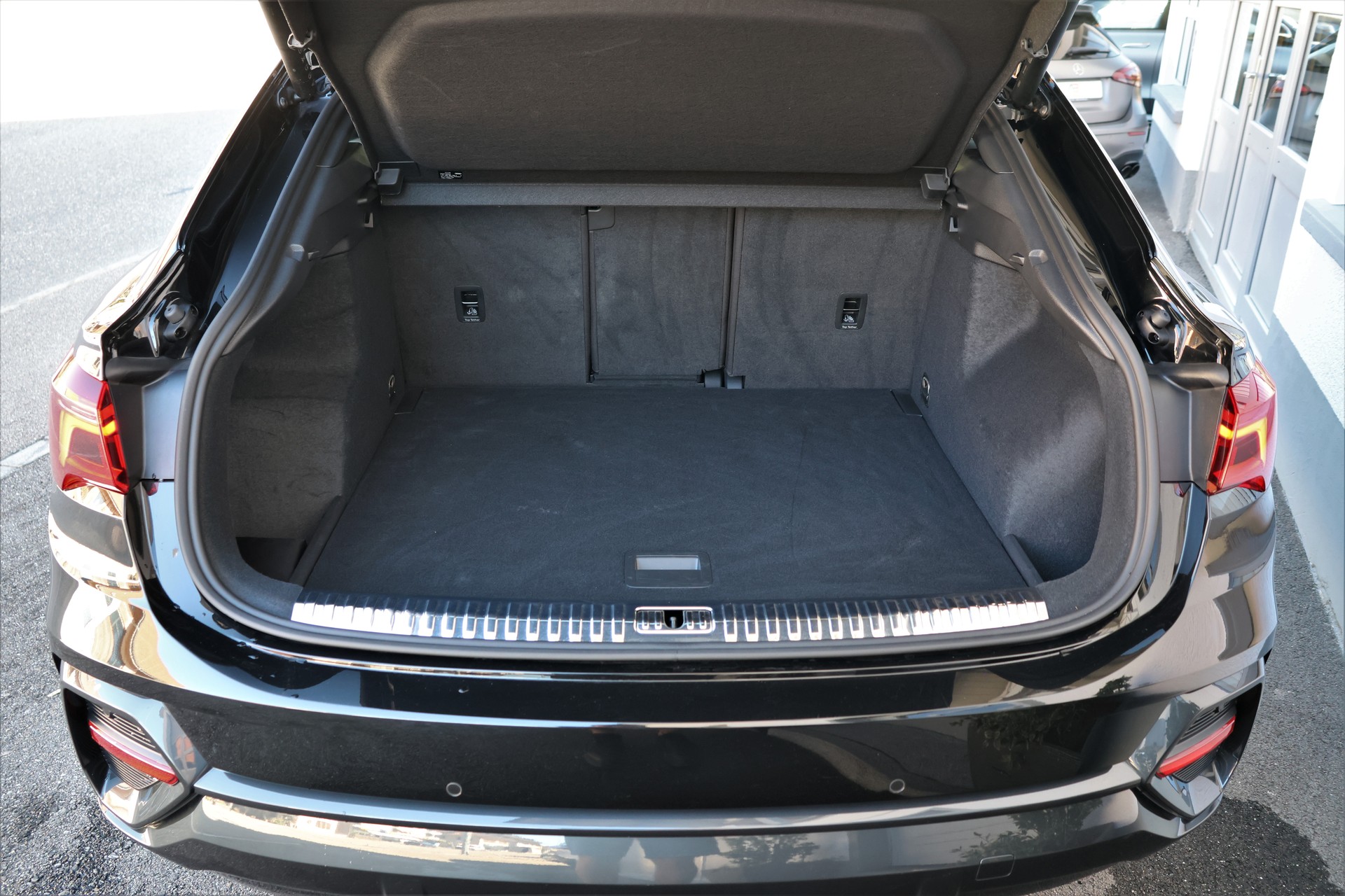 AUDI Q3 Sportback 35 TFSI Attraction S-tronic (CH)-image-15