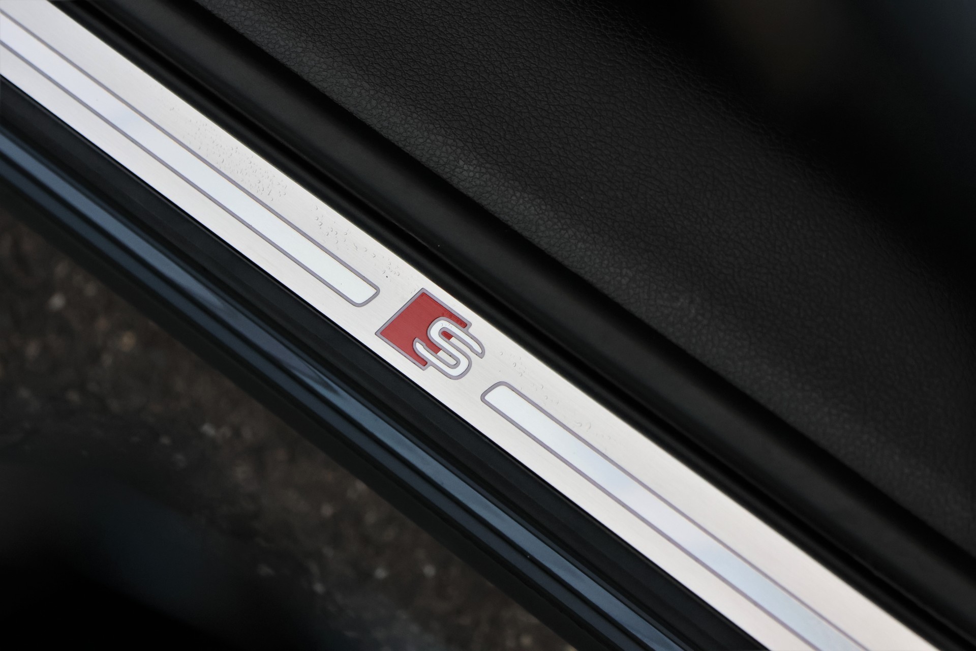 AUDI Q3 Sportback 35 TFSI Attraction S-tronic (CH)-image-18