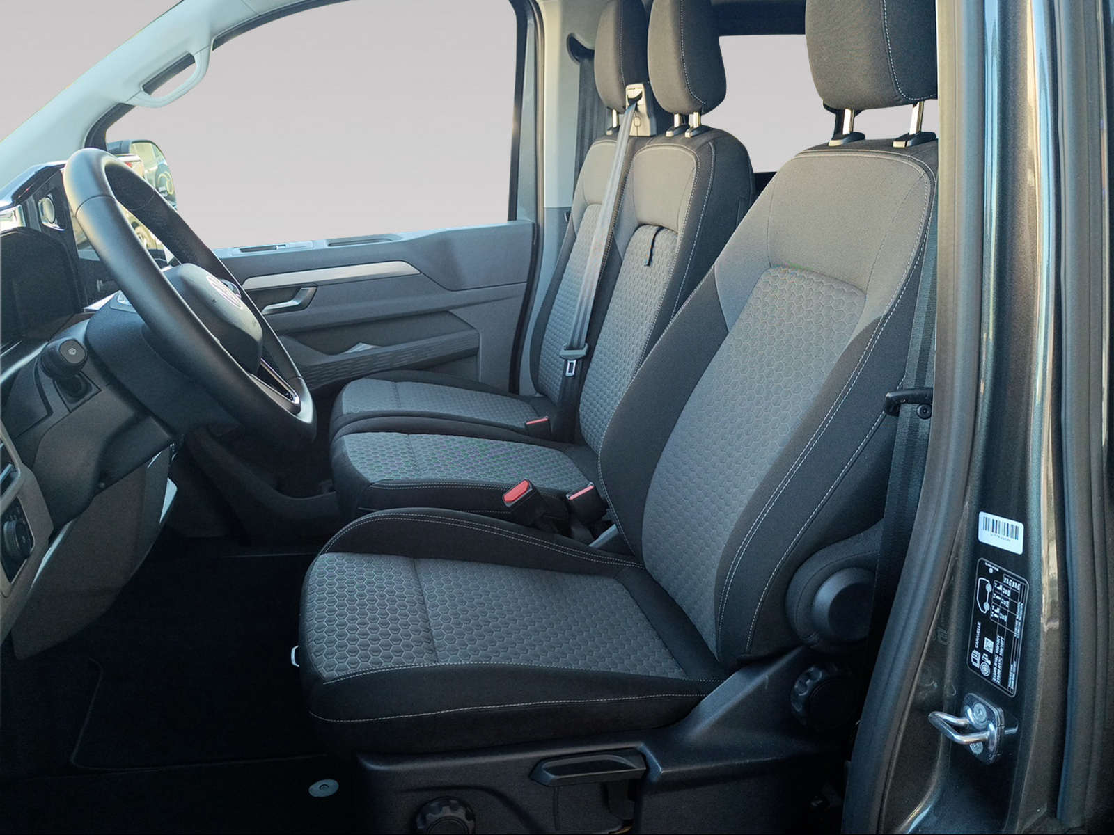 VW Caravelle Life 150PS TDI 4Motion / 9-Plätze / Radstand 3500mm-image-7