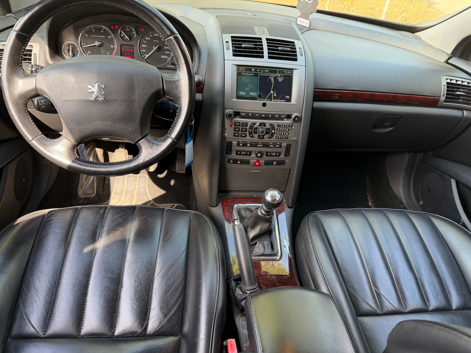 PEUGEOT 407 SW 2.2 SV Executive-image-7