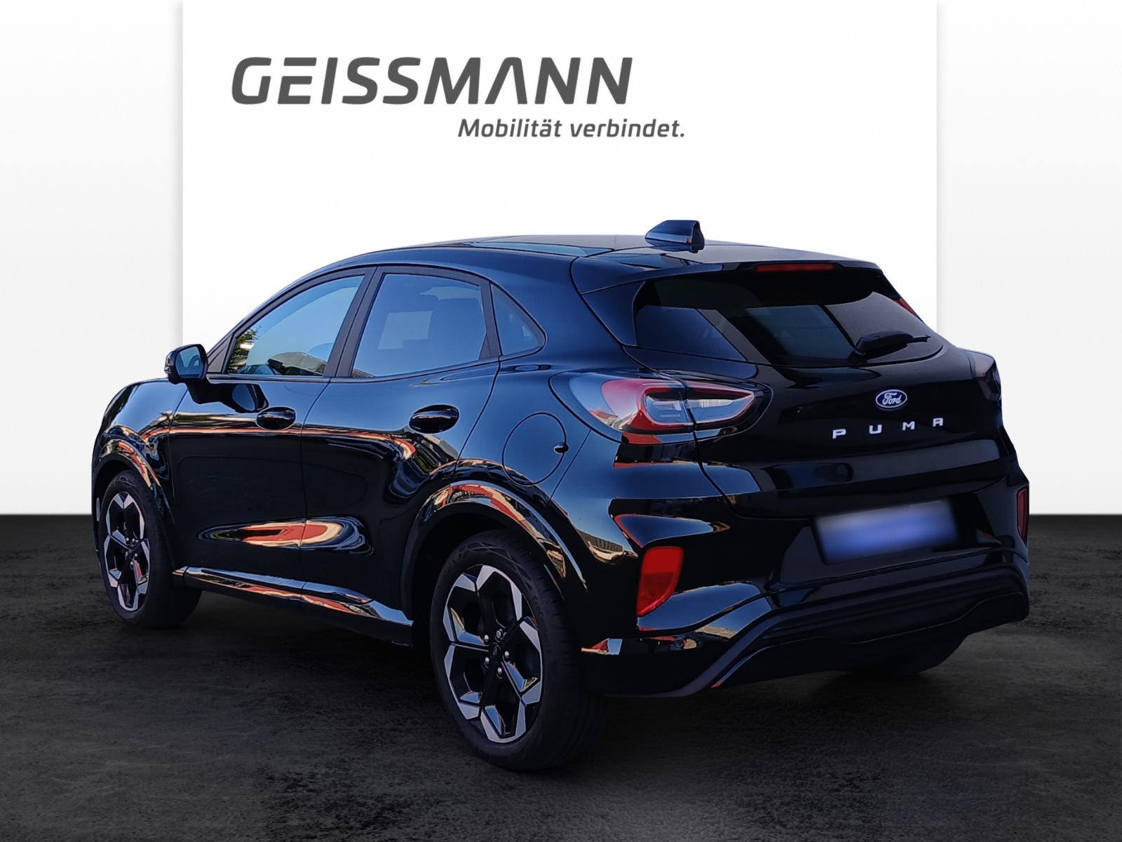 FORD Puma Gen-E Premium-showroom-element-2