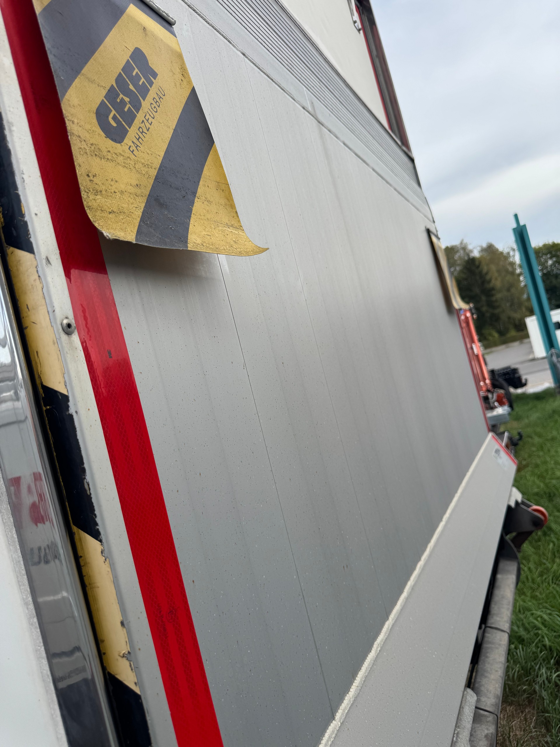 IVECO 75 E 21-image-5